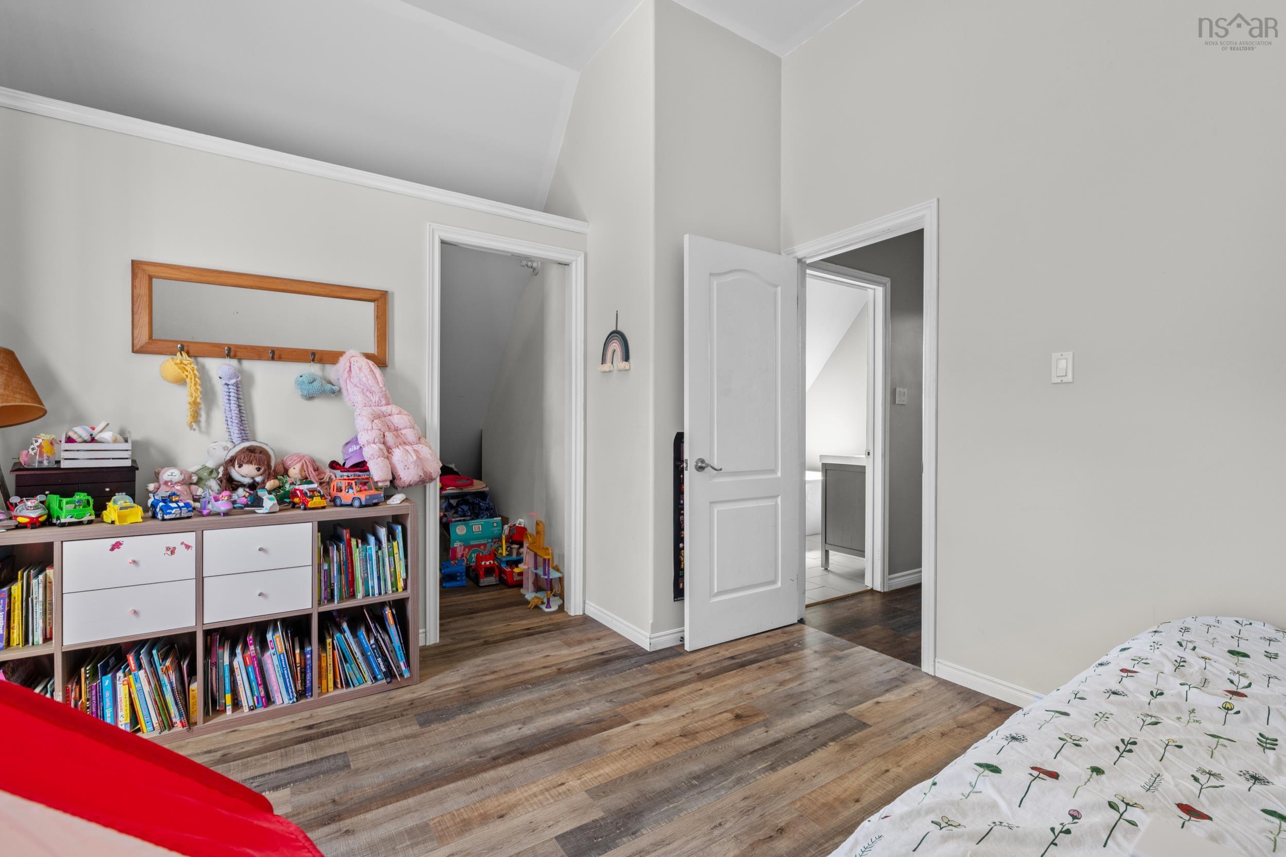 327 East Petpeswick Road photo #29