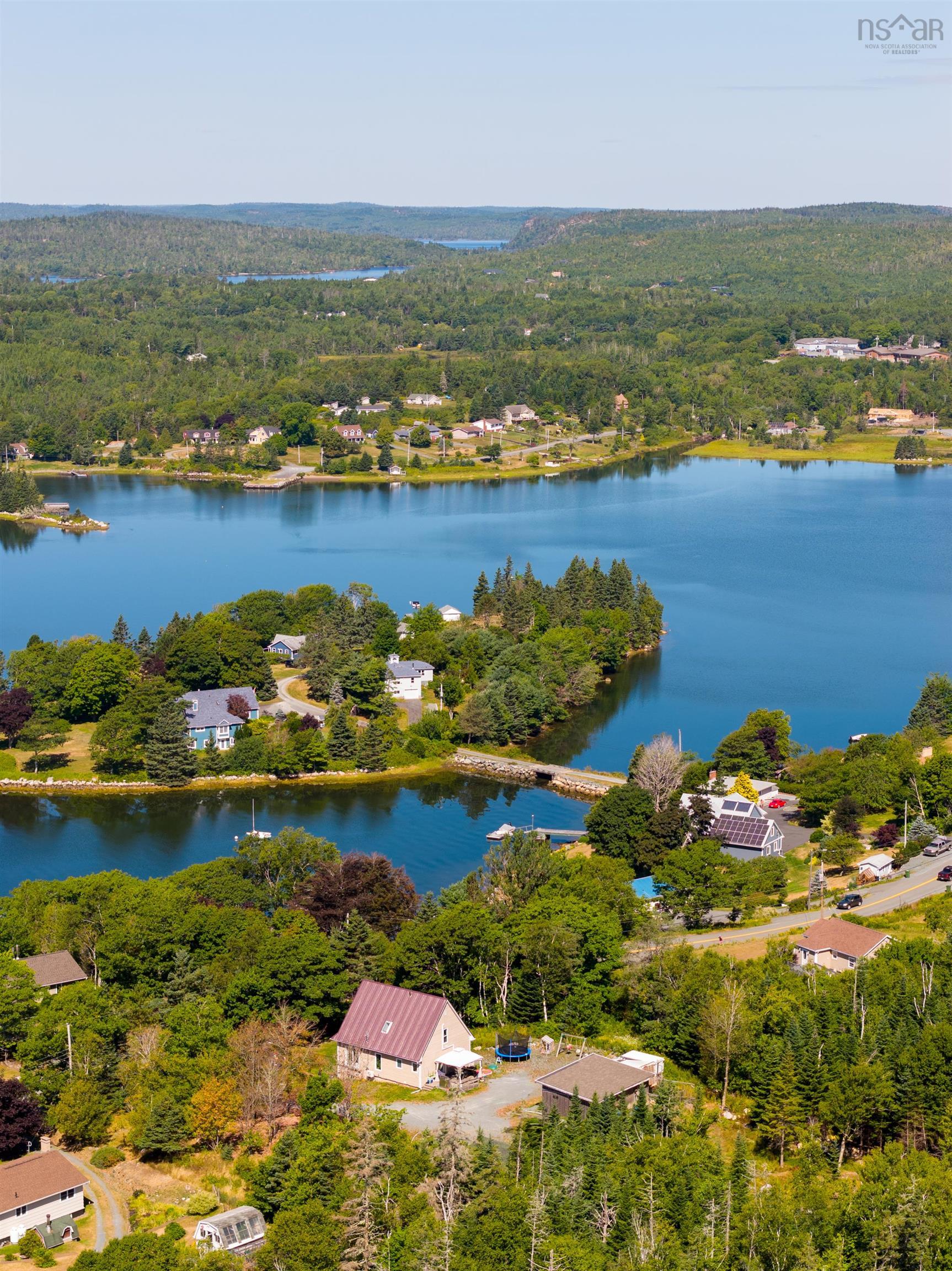 327 East Petpeswick Road photo #43