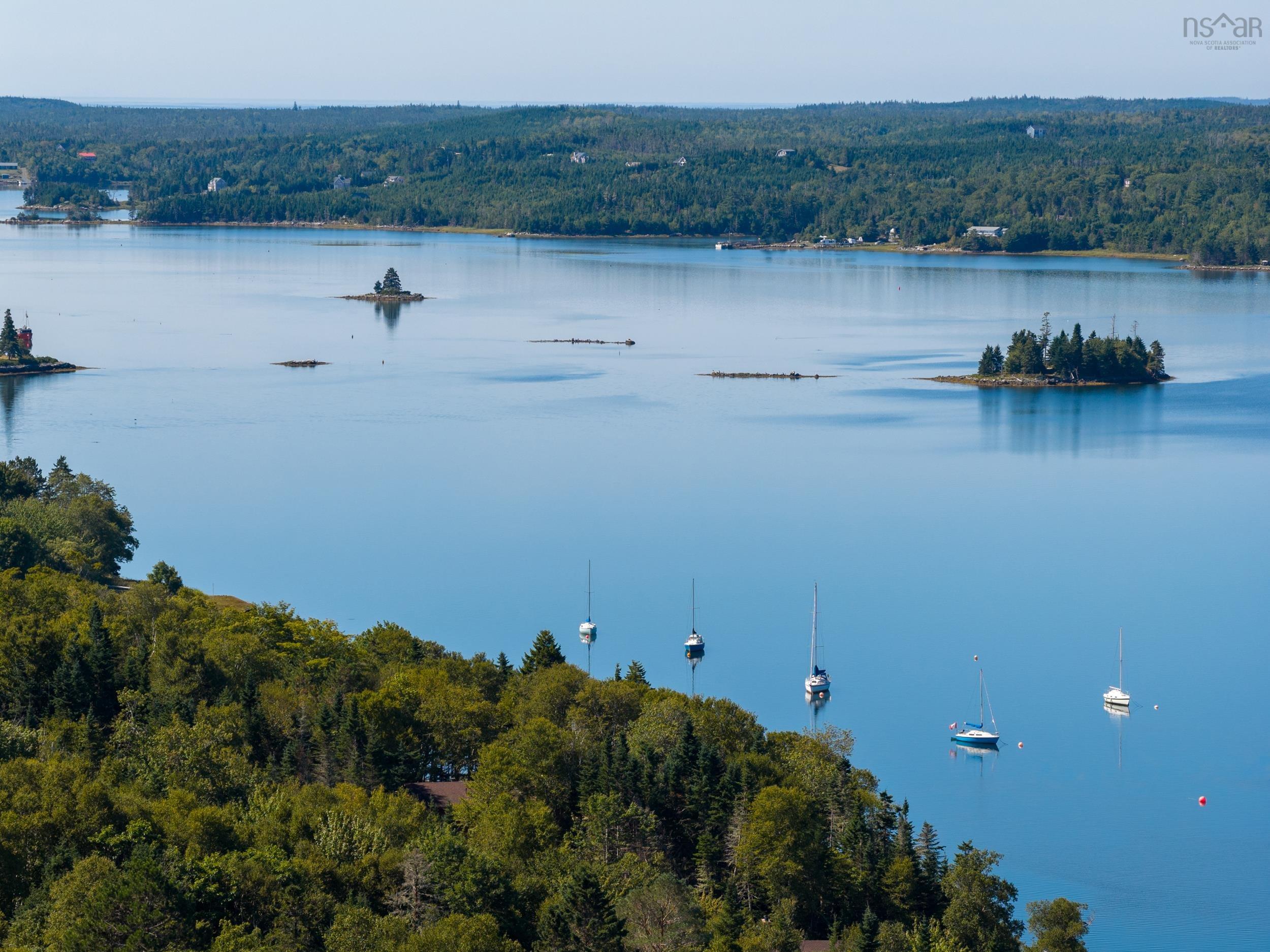 327 East Petpeswick Road photo #44