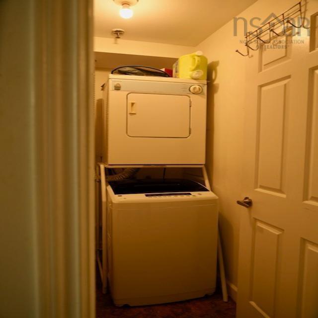 104 131 Farnham Gate Road photo #40