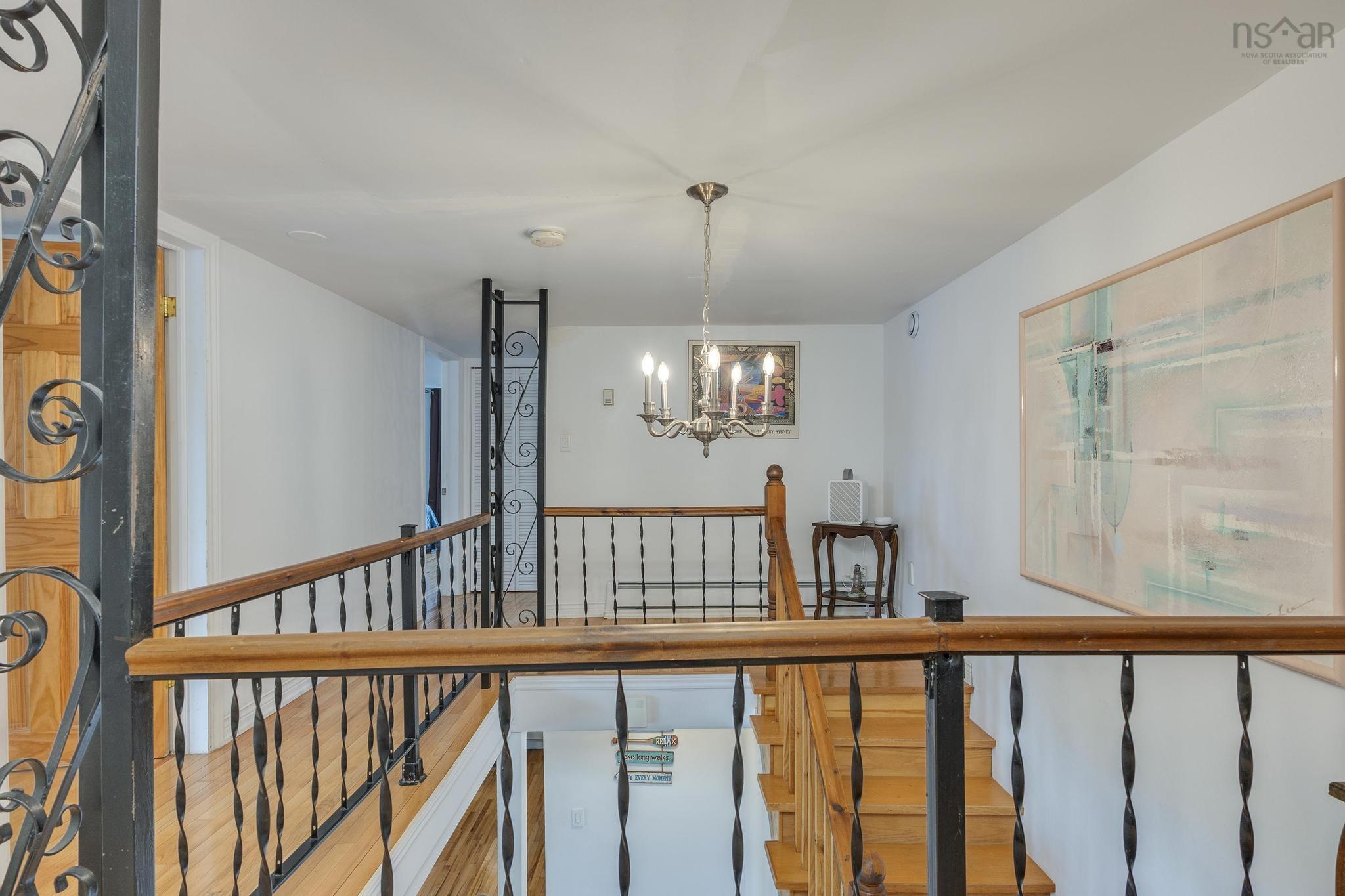 359 Waverley Road photo #20