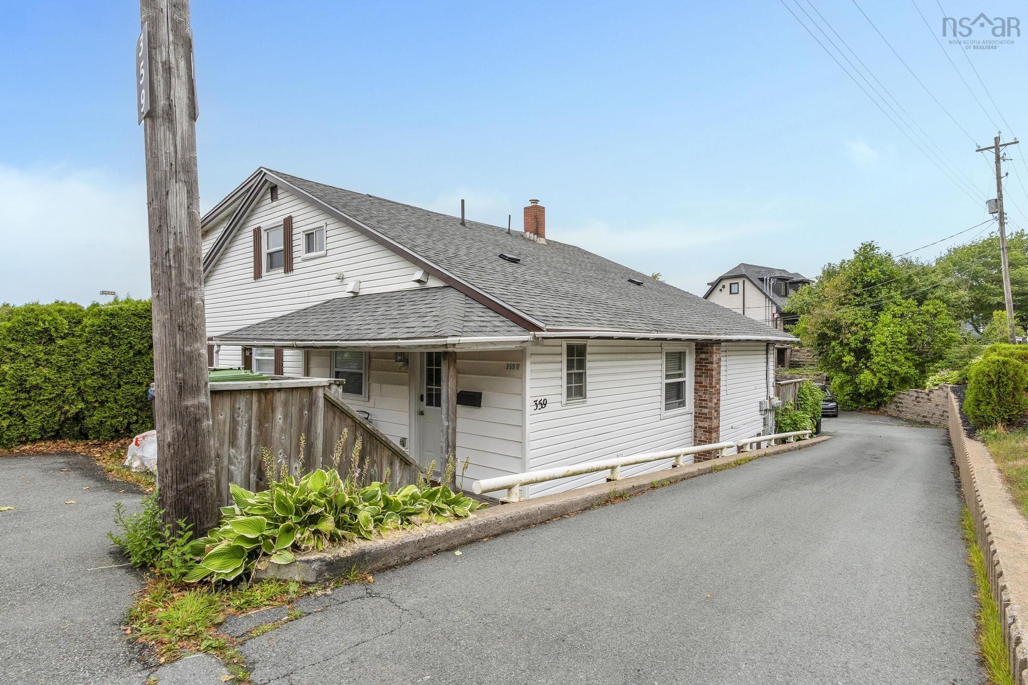 359 Waverley Road photo #41