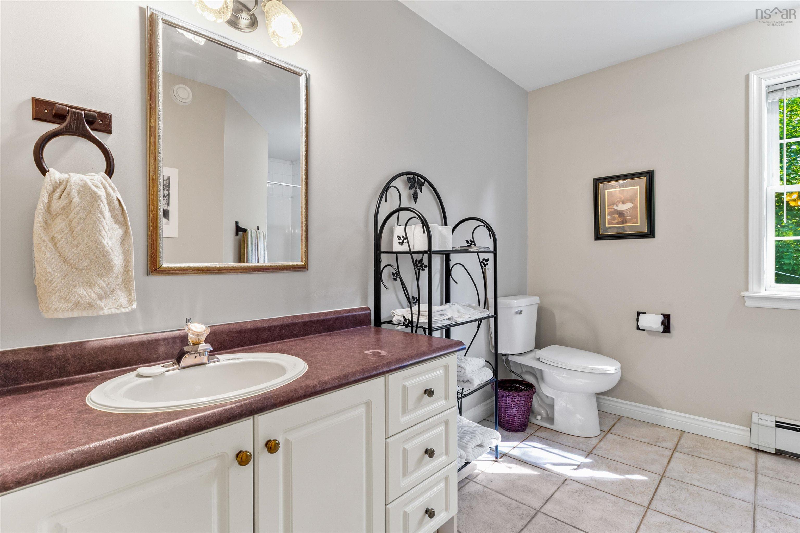 42 Canterbury Lane photo #19