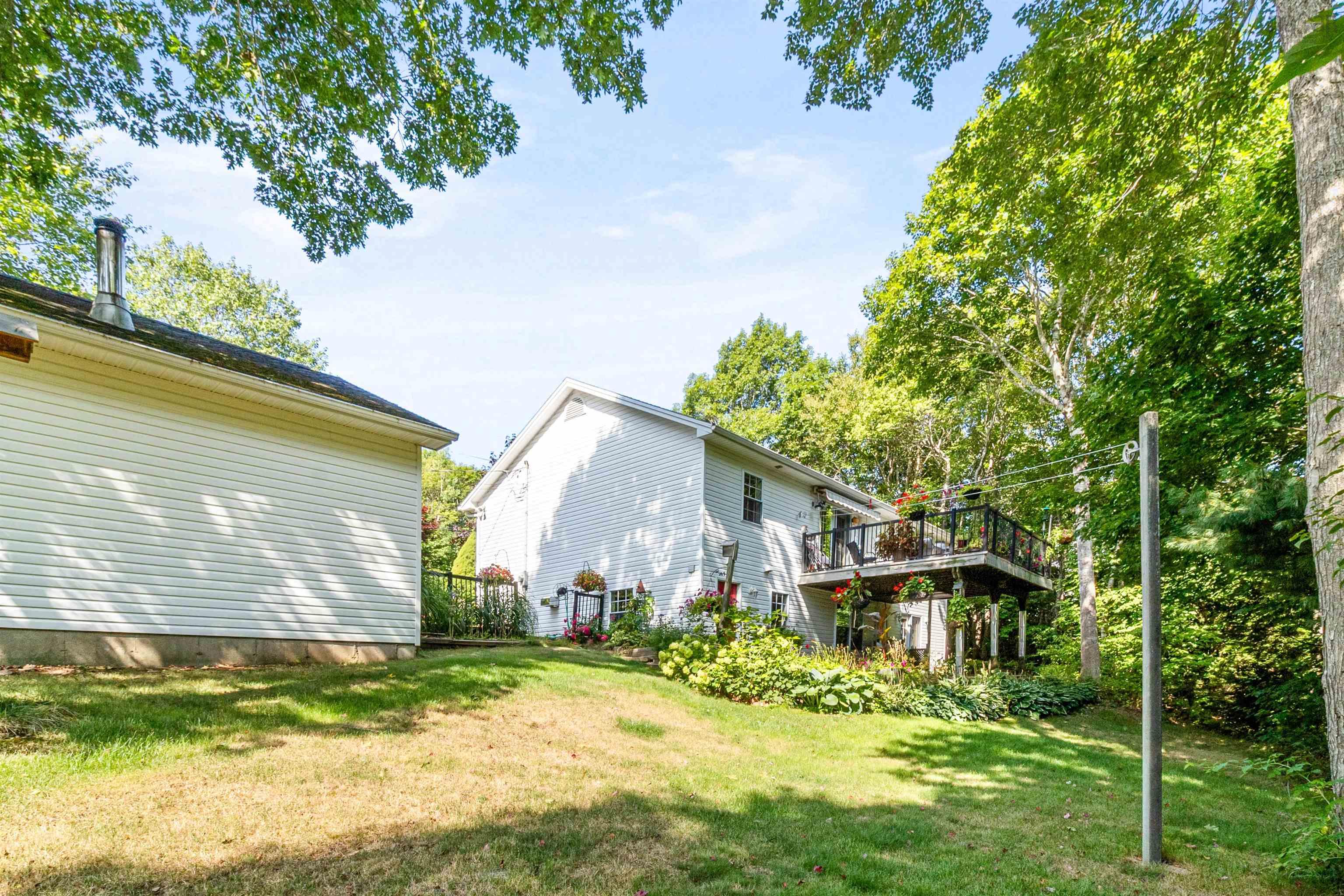 42 Canterbury Lane photo #40