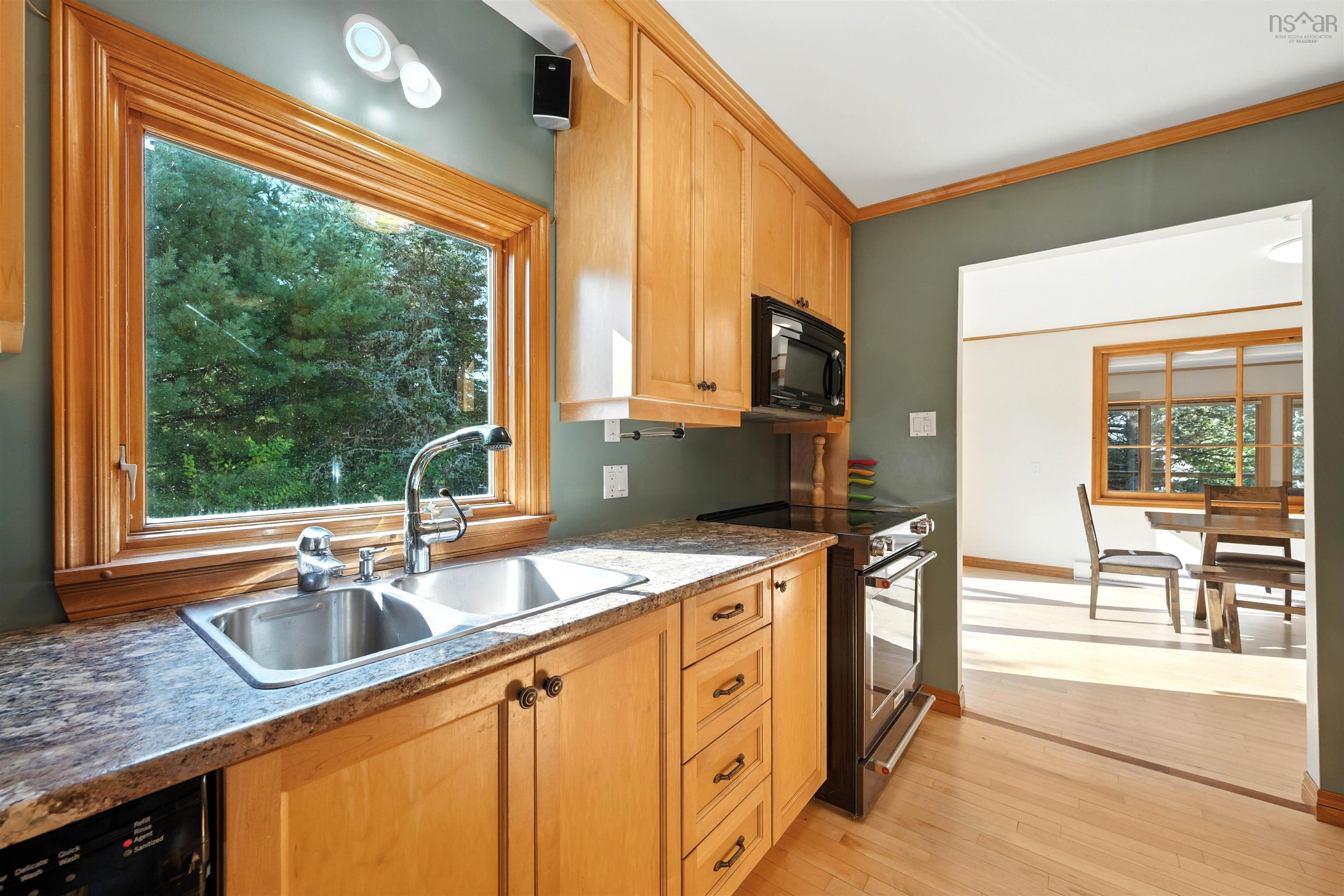 31 Seafarers Lane photo #12