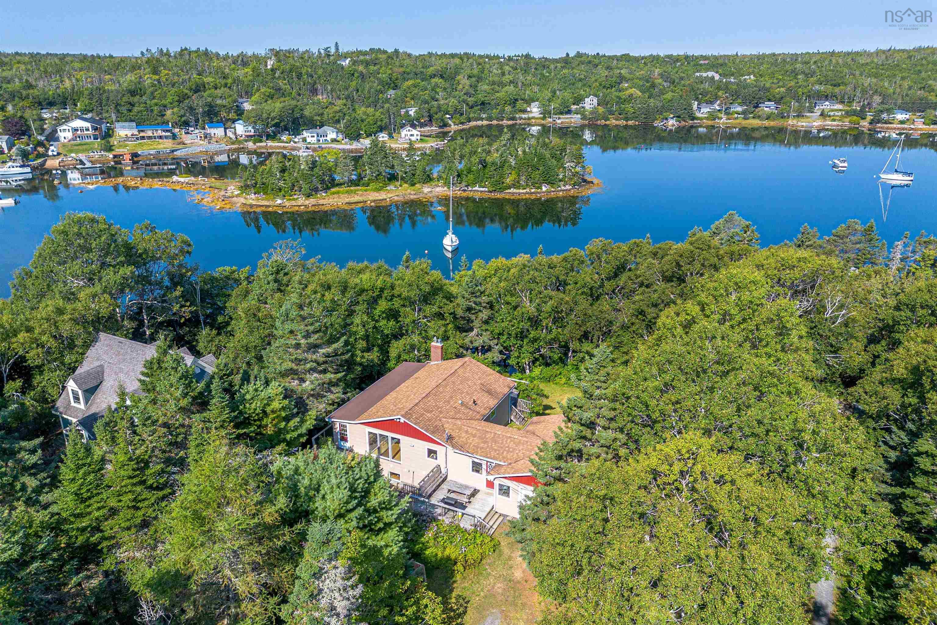 31 Seafarers Lane photo #5