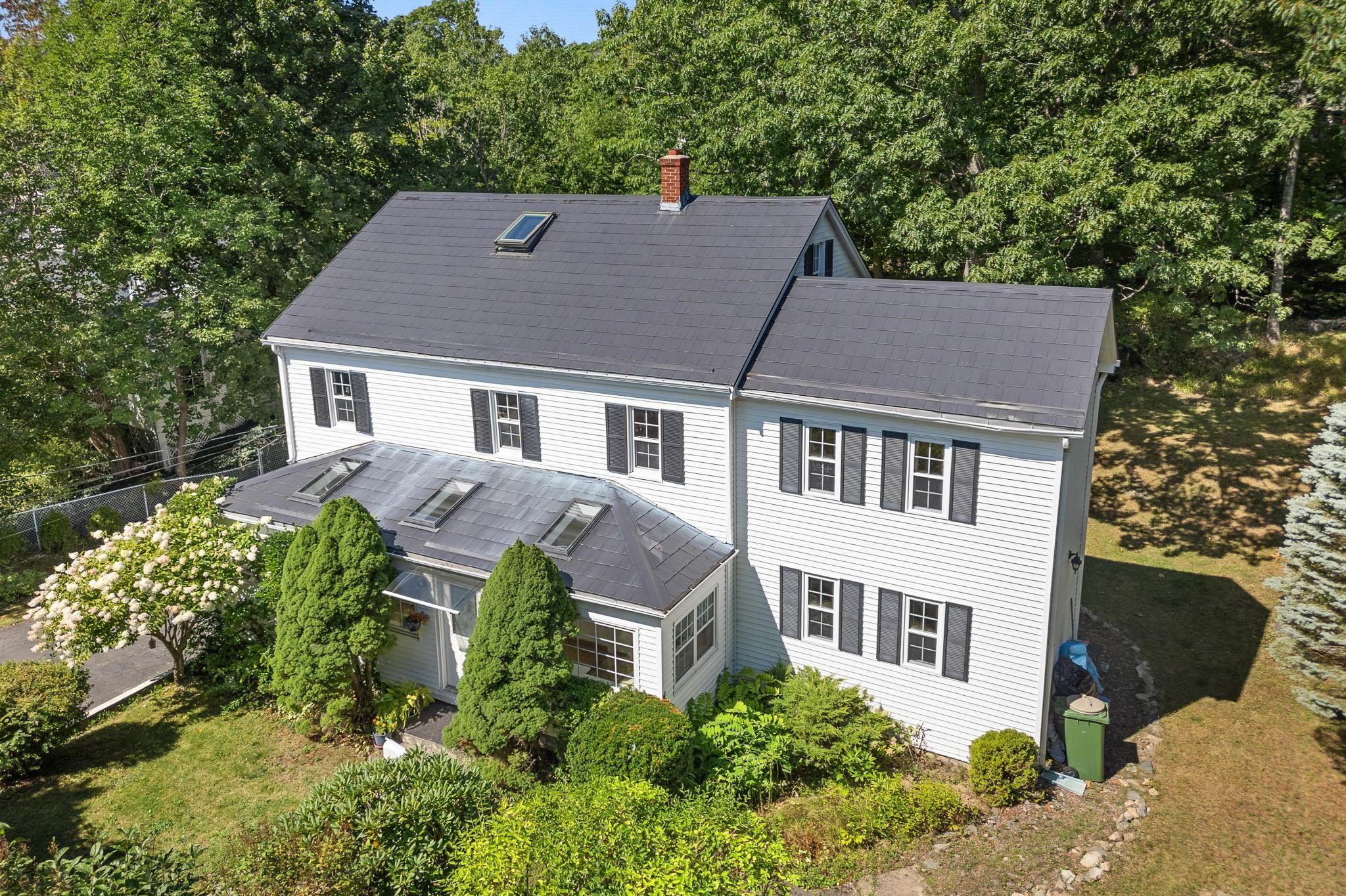 8 Emmerson Street photo #46