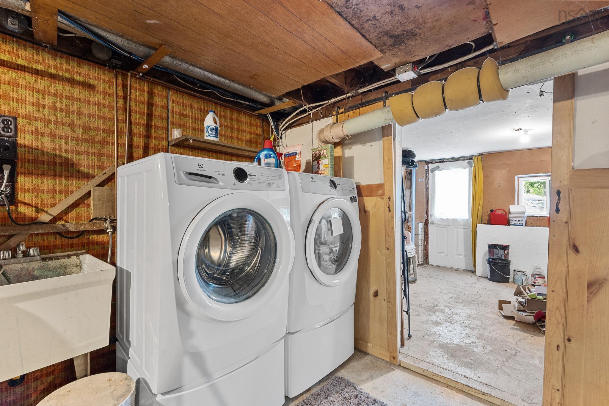 8 Emmerson Street photo #49