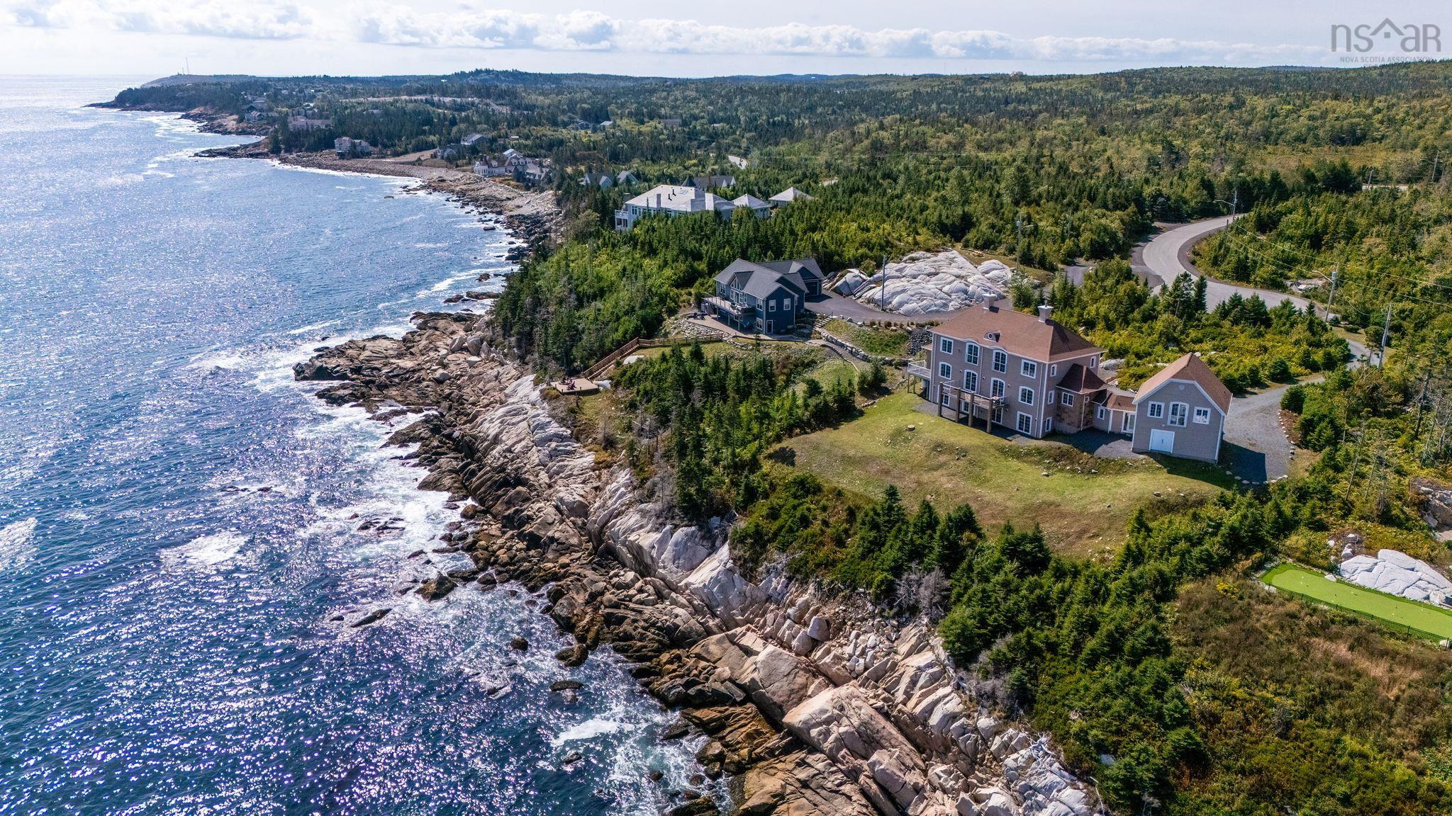 73 Kestrel Court photo #2