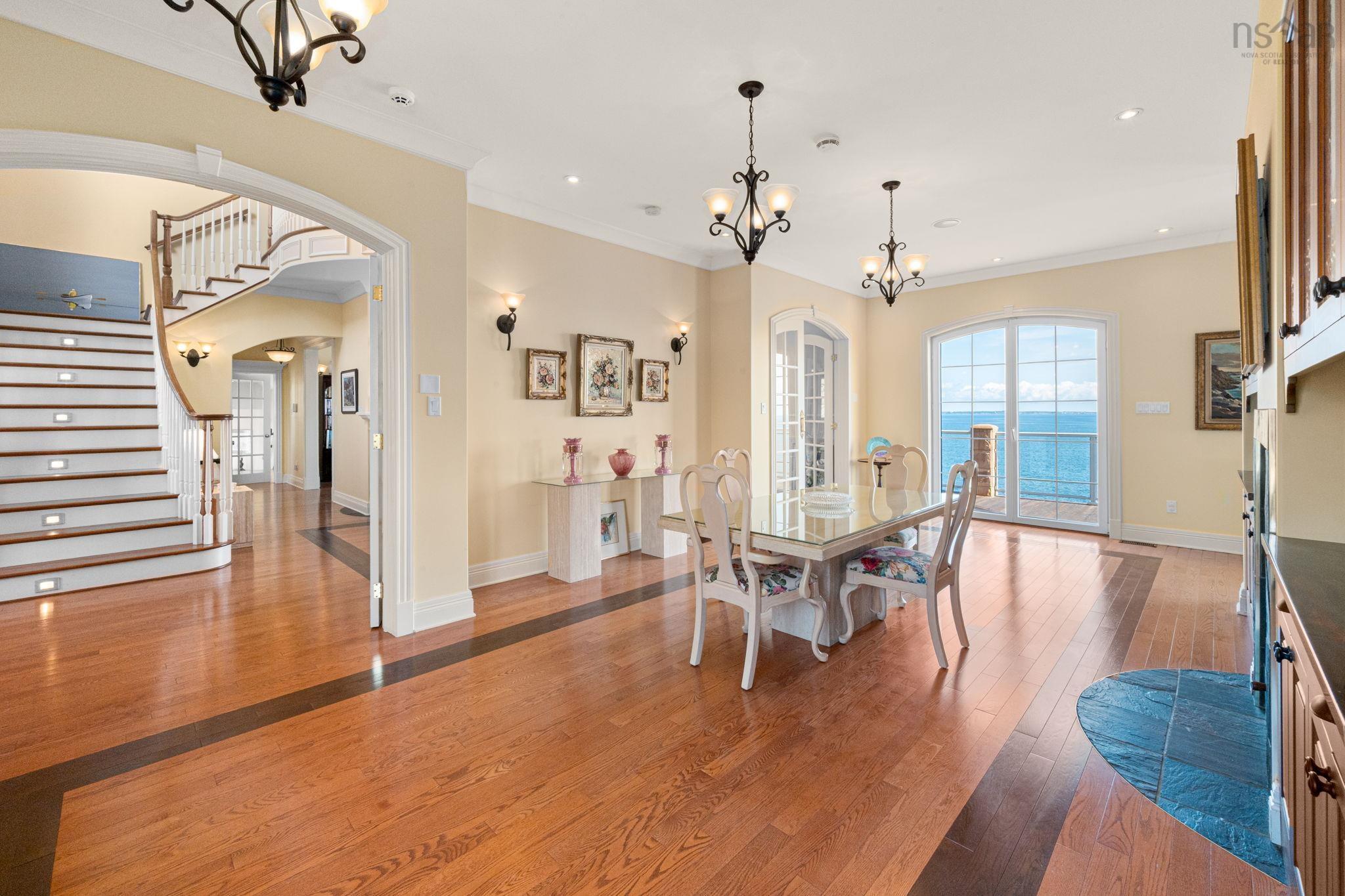 73 Kestrel Court photo #16