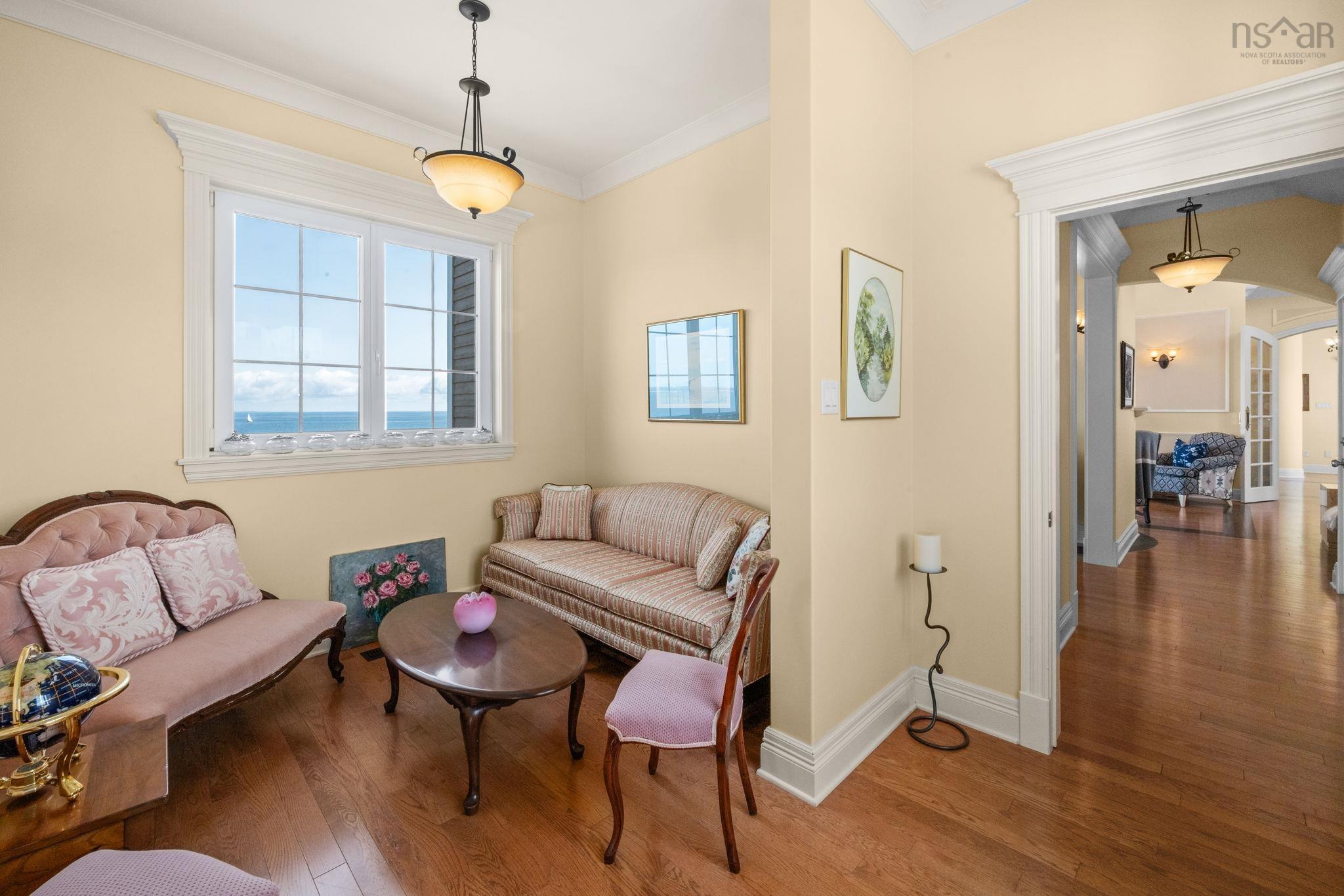 73 Kestrel Court photo #19