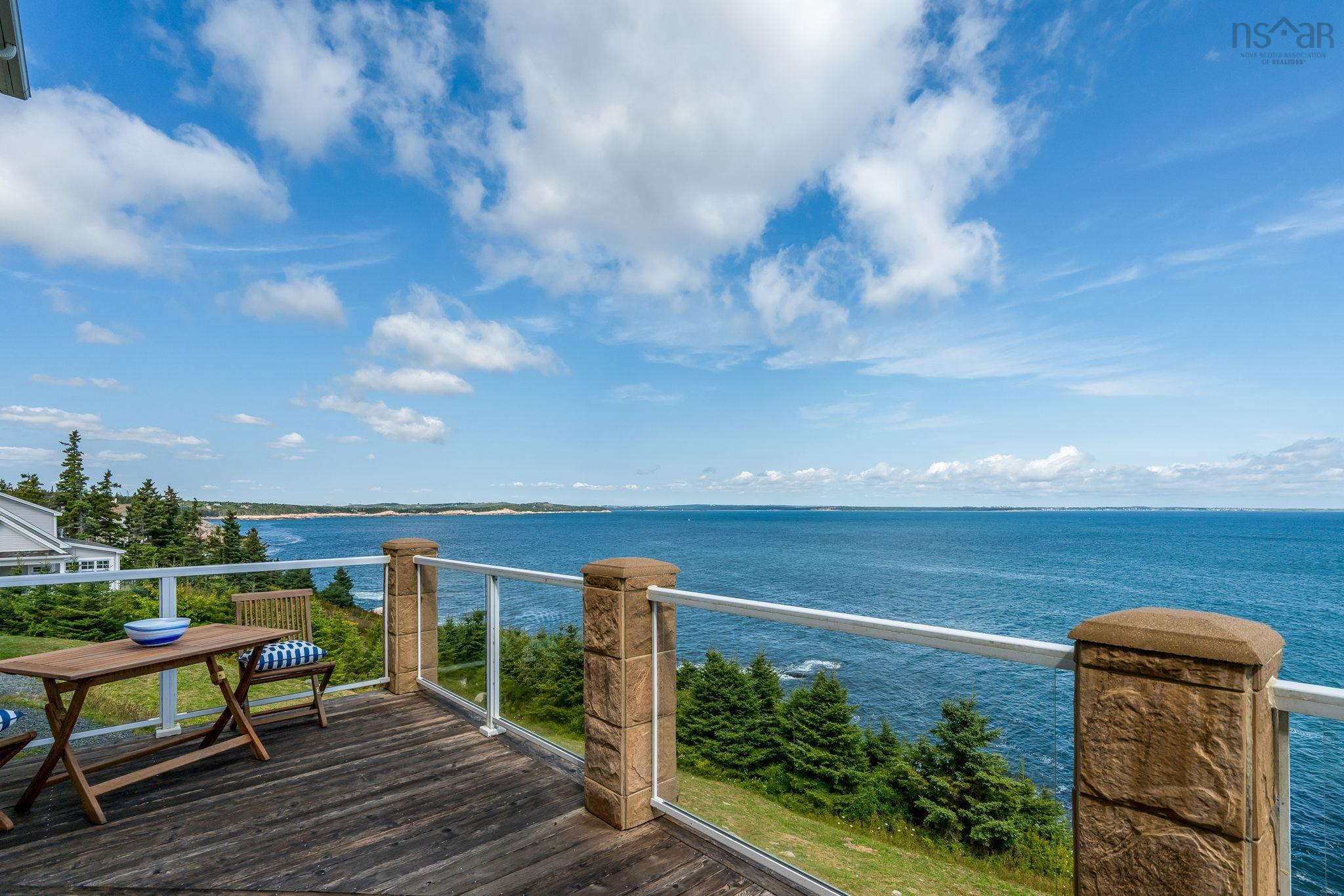 73 Kestrel Court photo #3