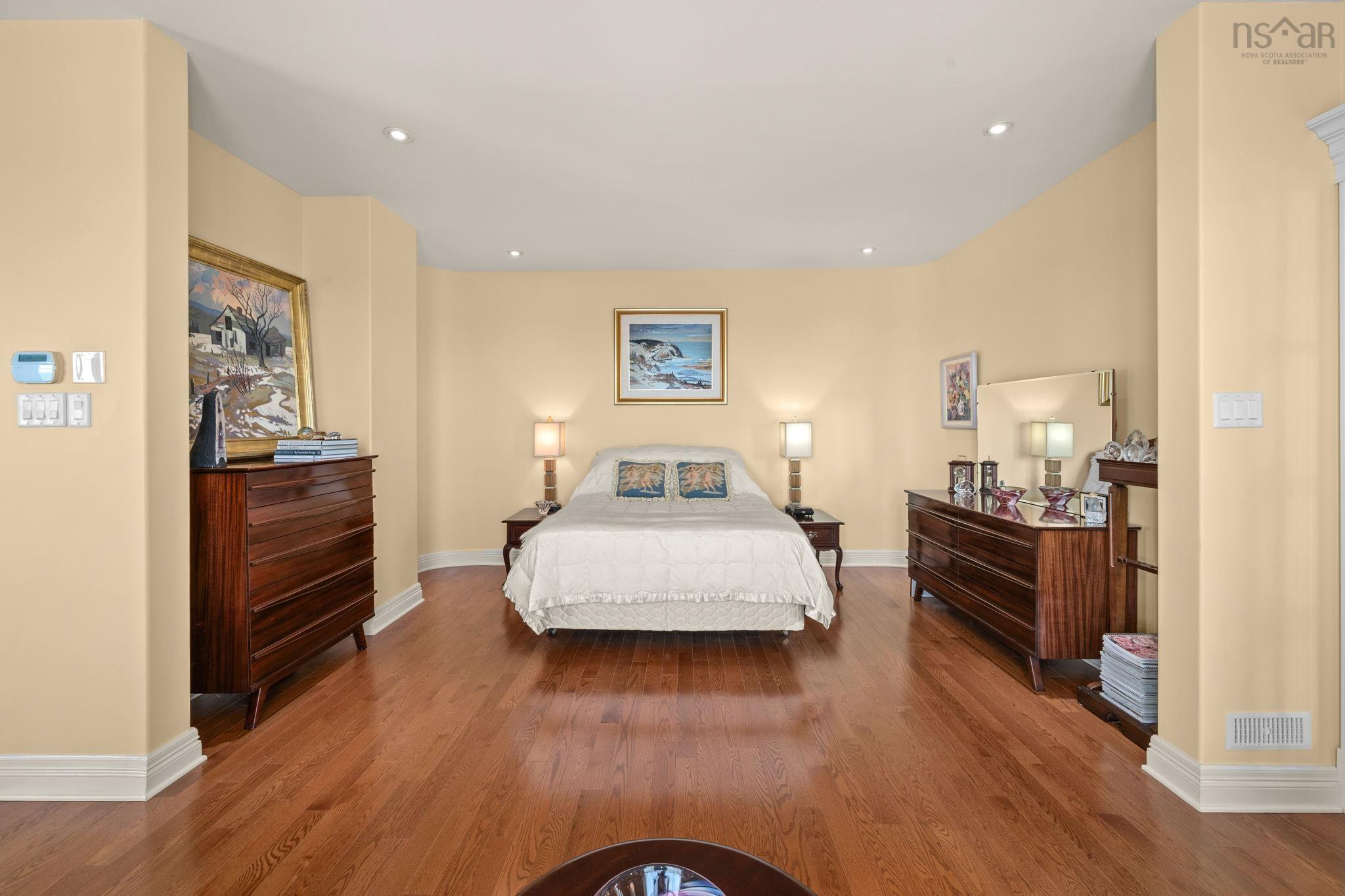 73 Kestrel Court photo #22