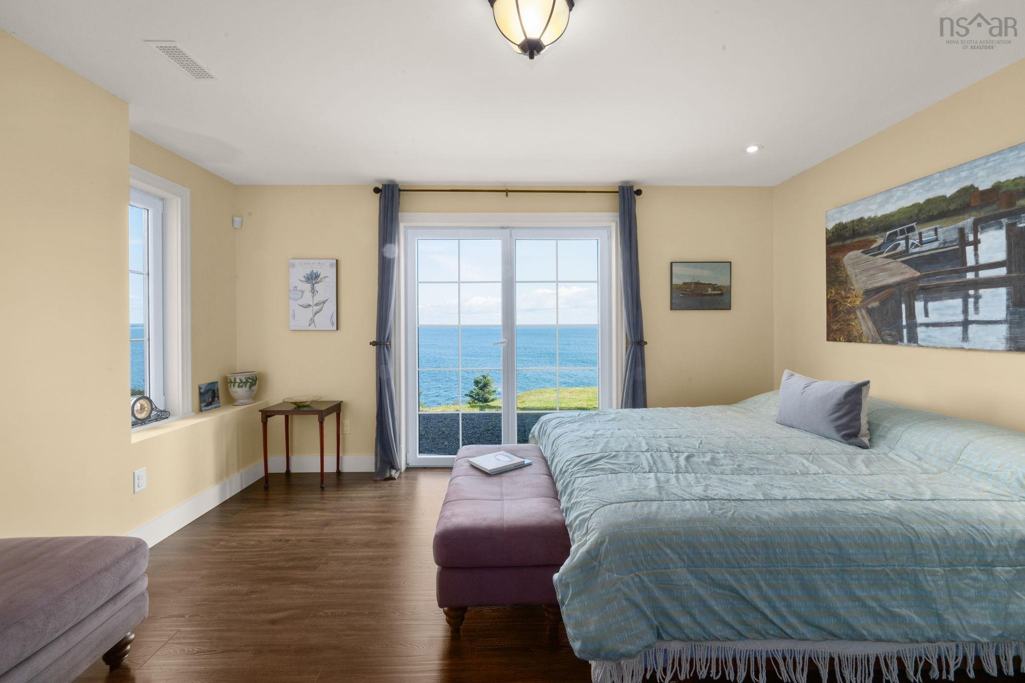 73 Kestrel Court photo #35