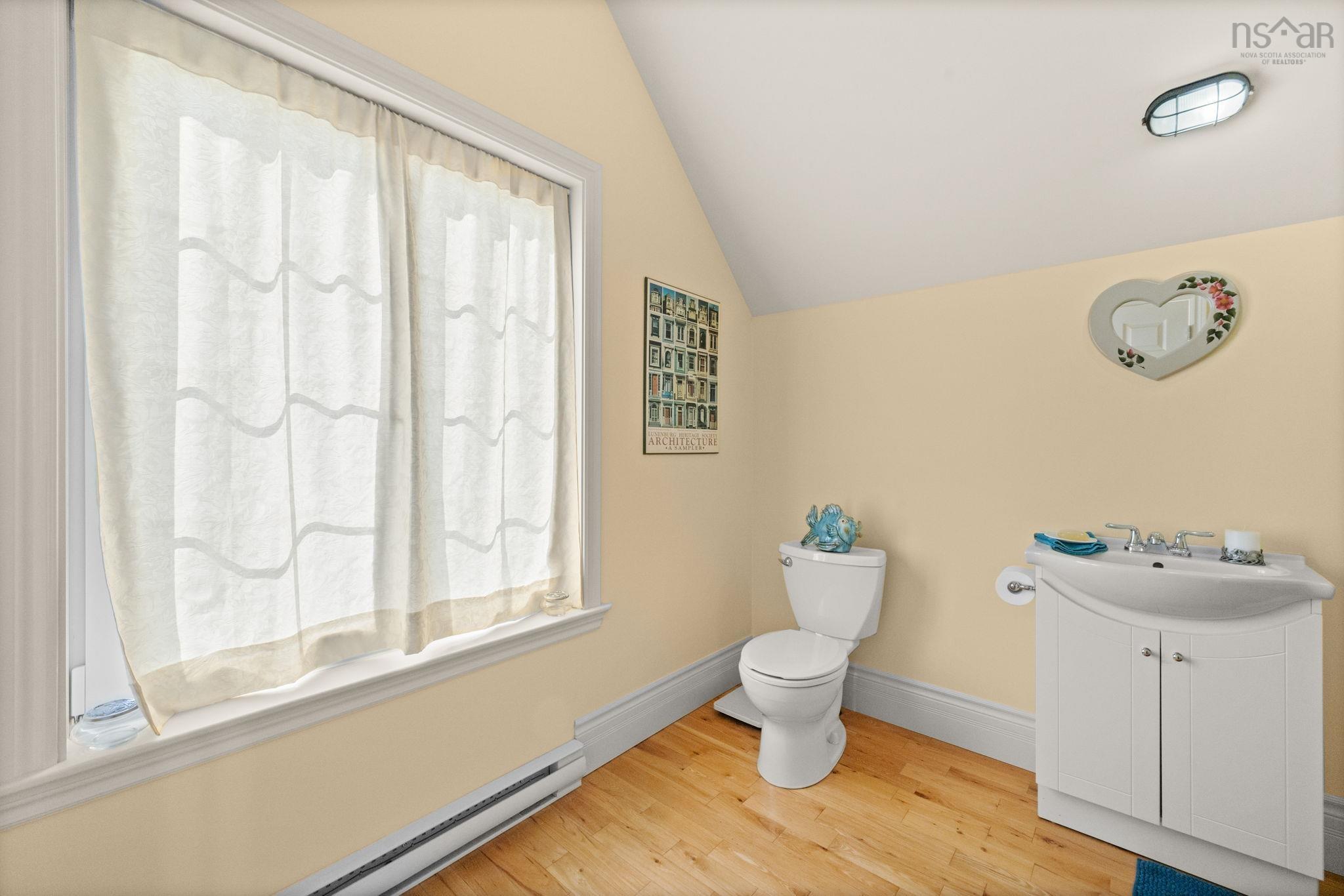 73 Kestrel Court photo #43