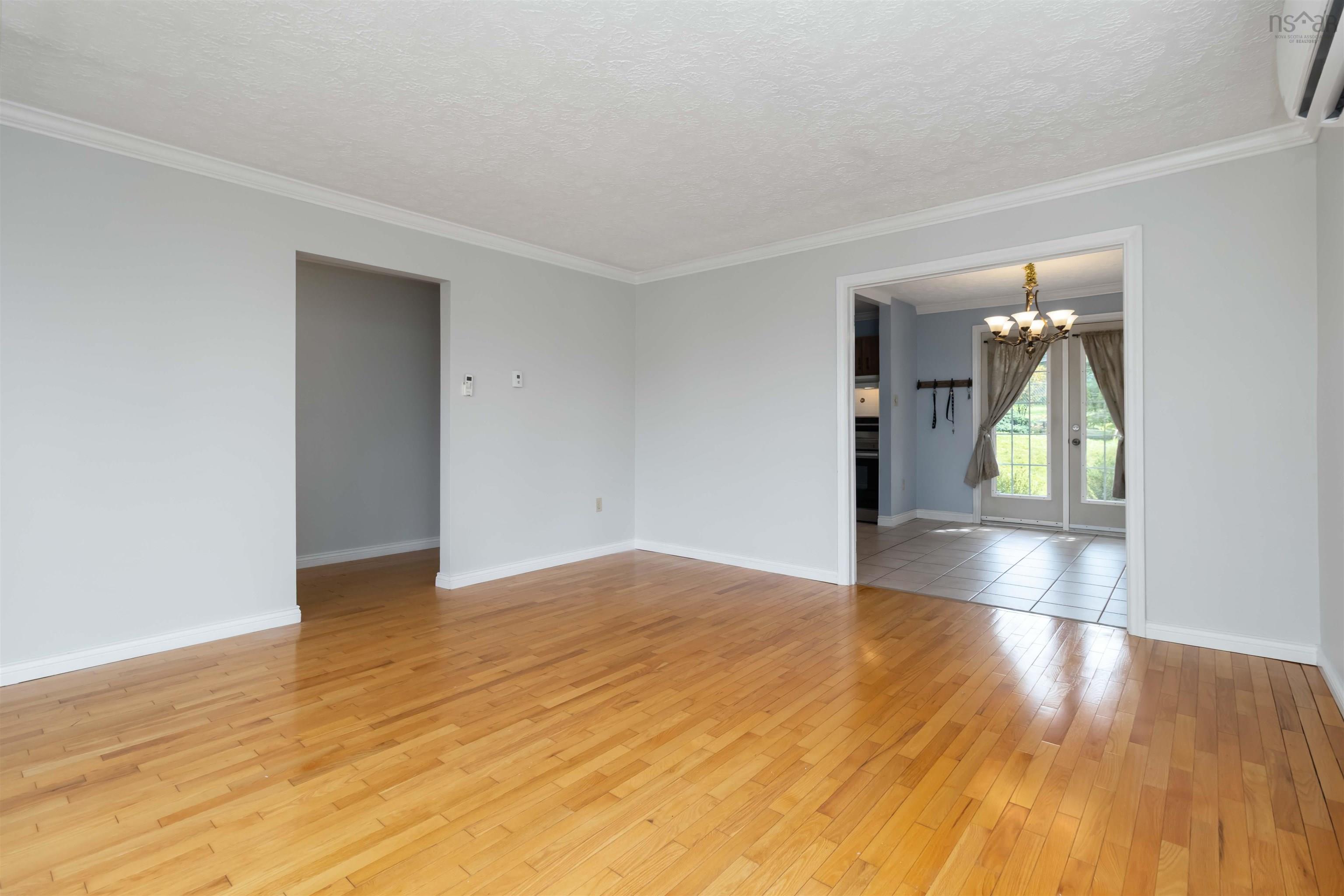 39 Gourok Avenue photo #9