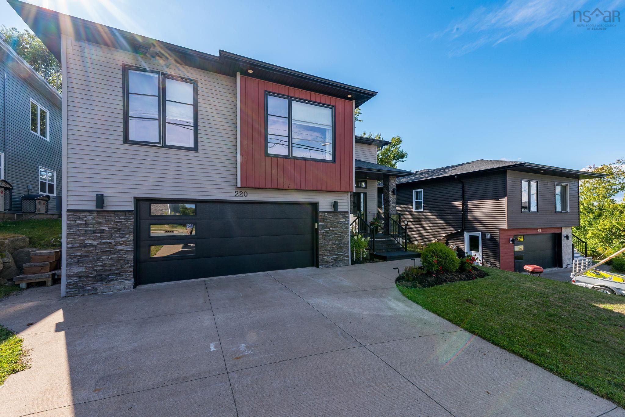 220 Maple Grove Avenue photo #2