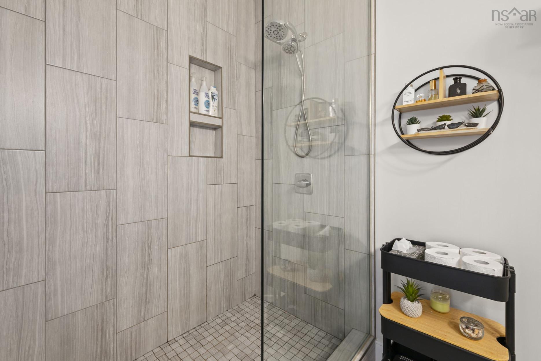 220 Maple Grove Avenue photo #20