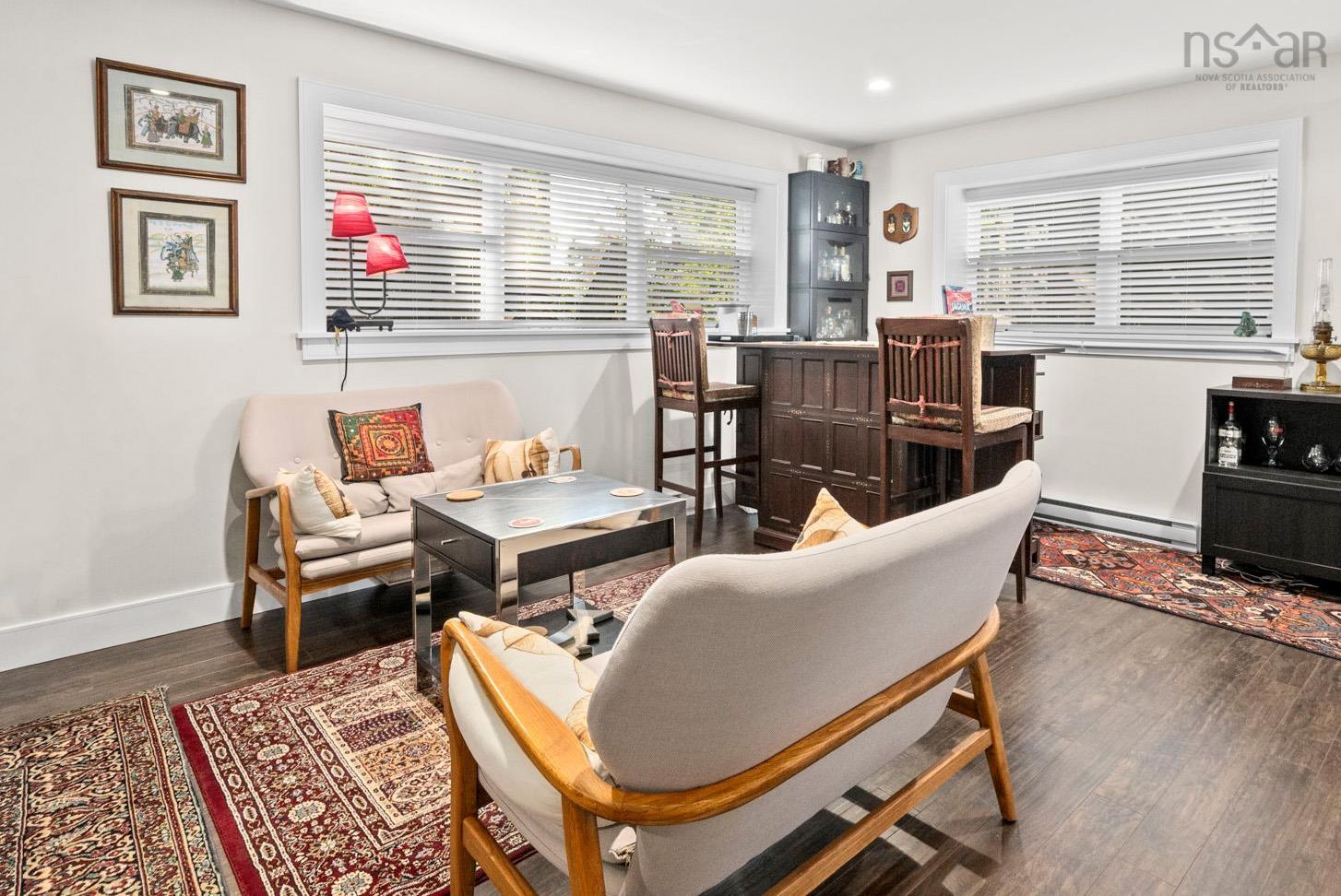 220 Maple Grove Avenue photo #26