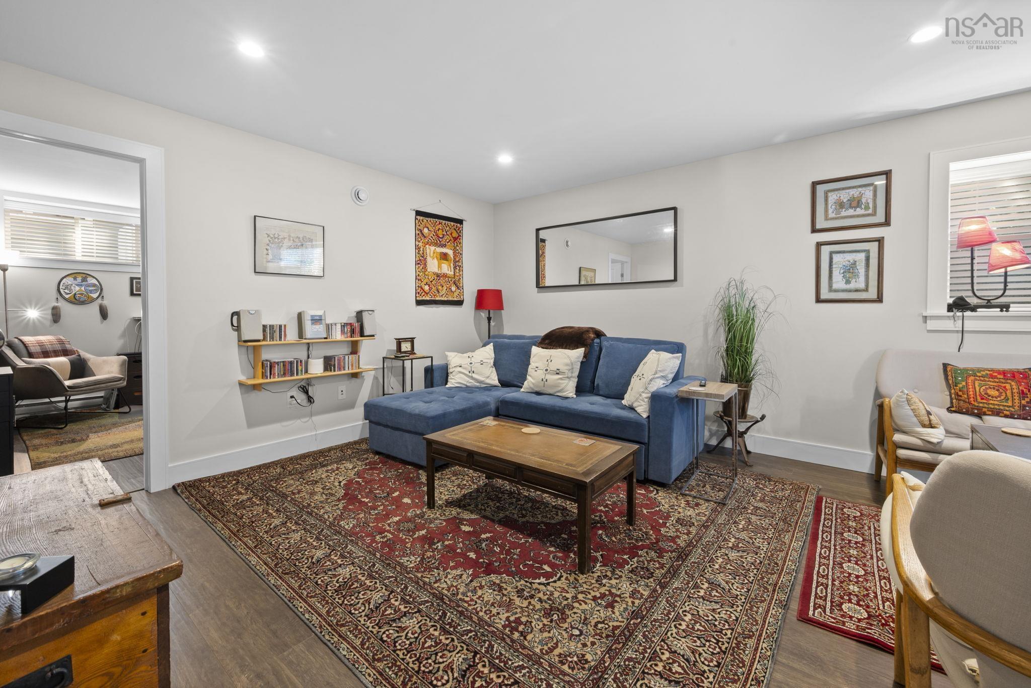 220 Maple Grove Avenue photo #27