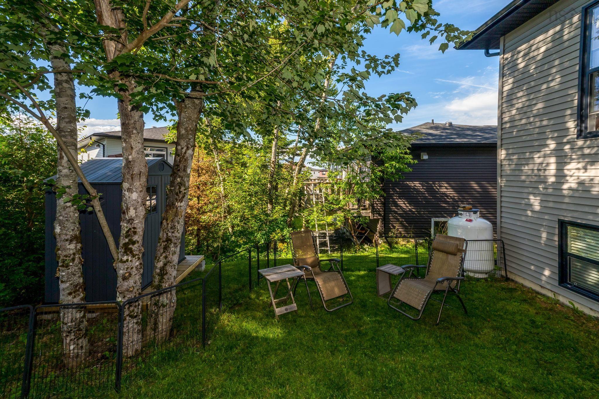 220 Maple Grove Avenue photo #37