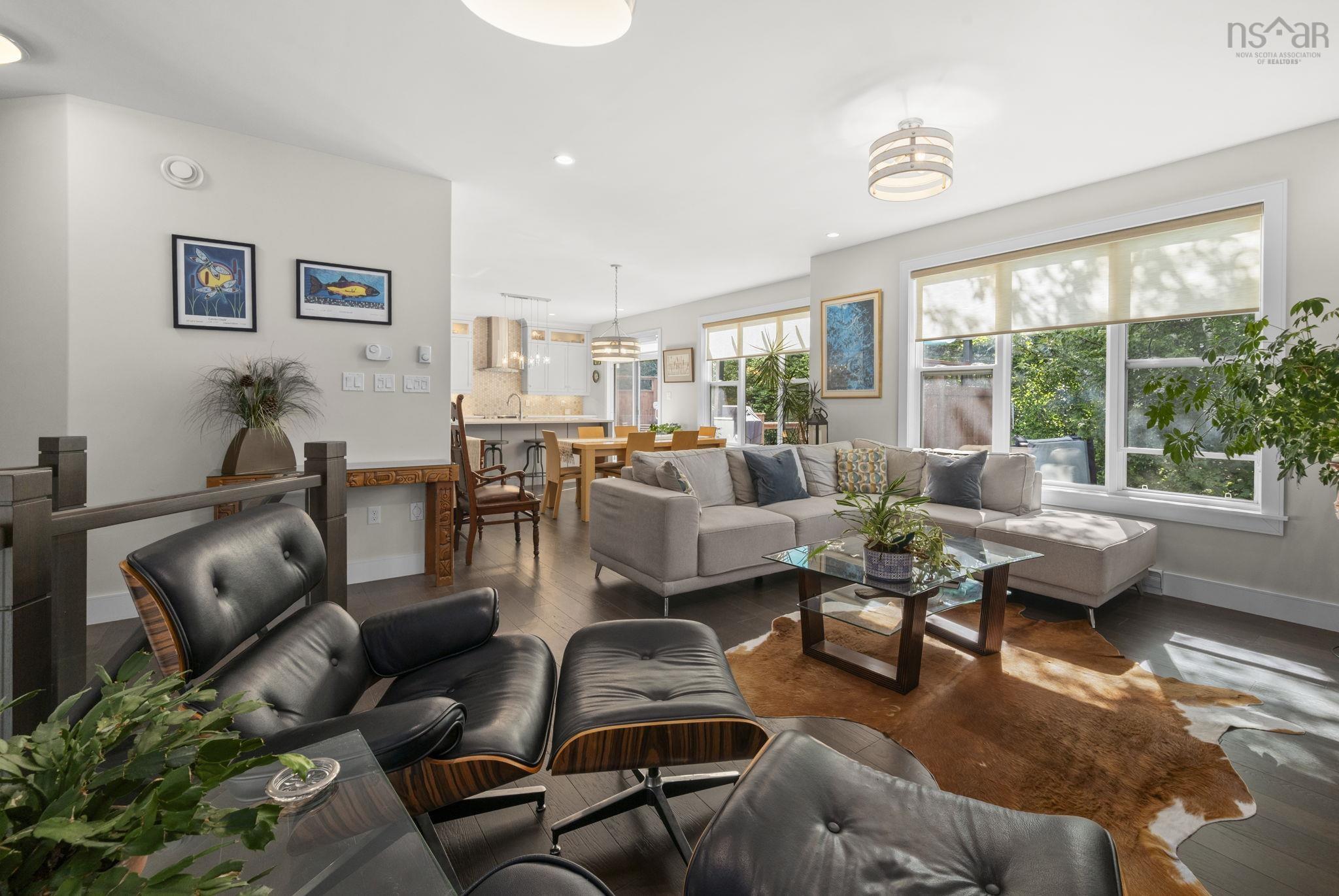 220 Maple Grove Avenue photo #10