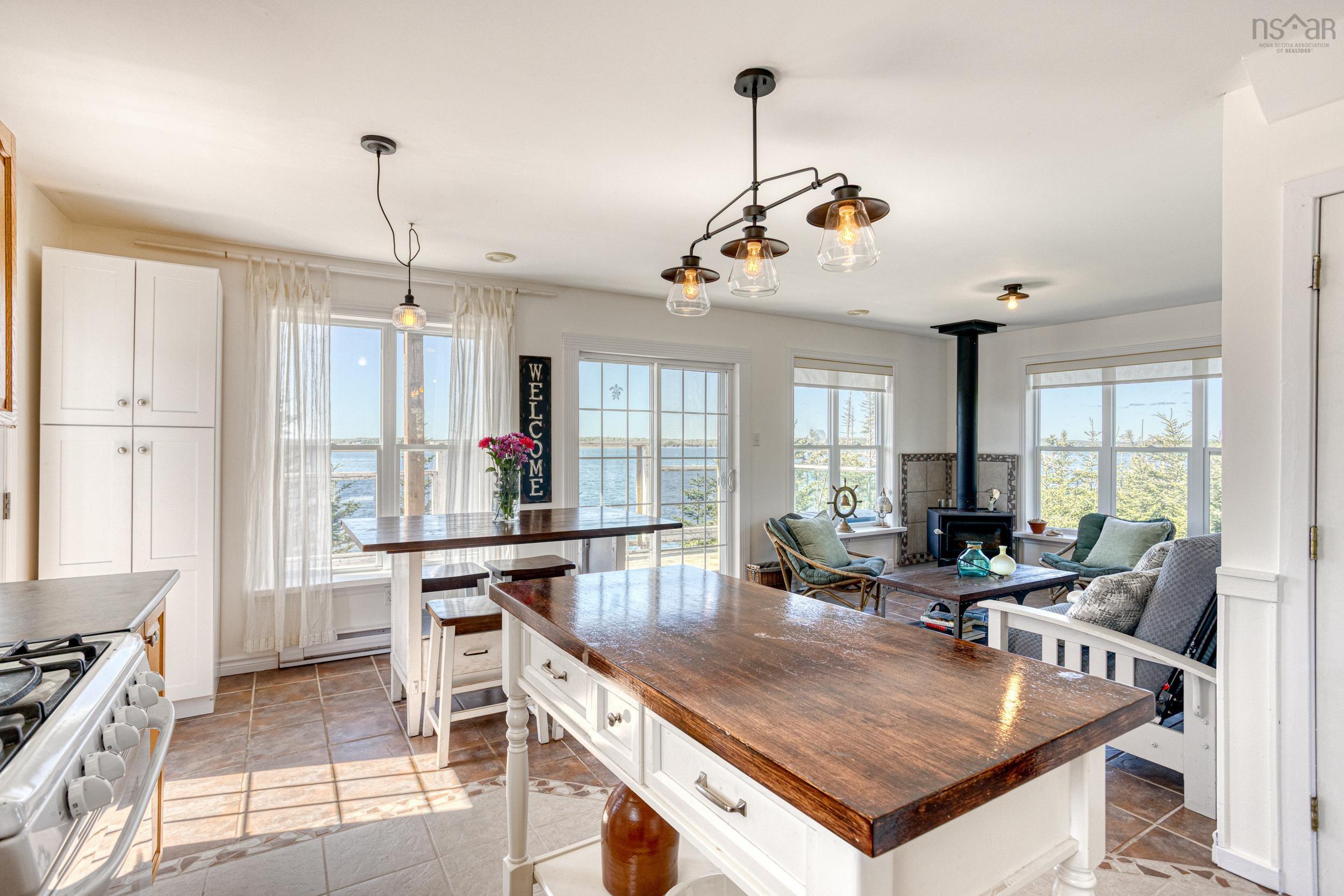 860 East Jeddore Road photo #15