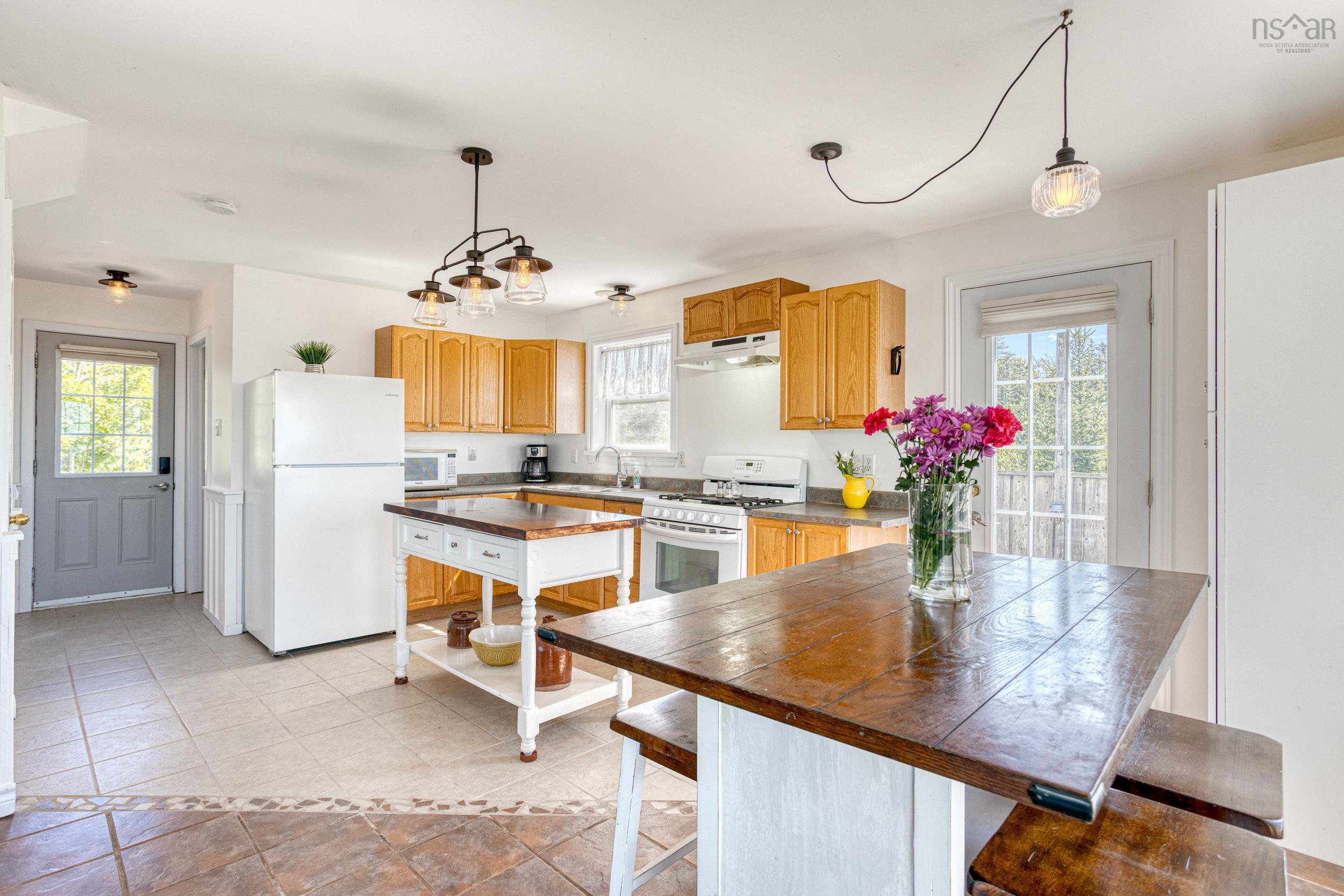 860 East Jeddore Road photo #23