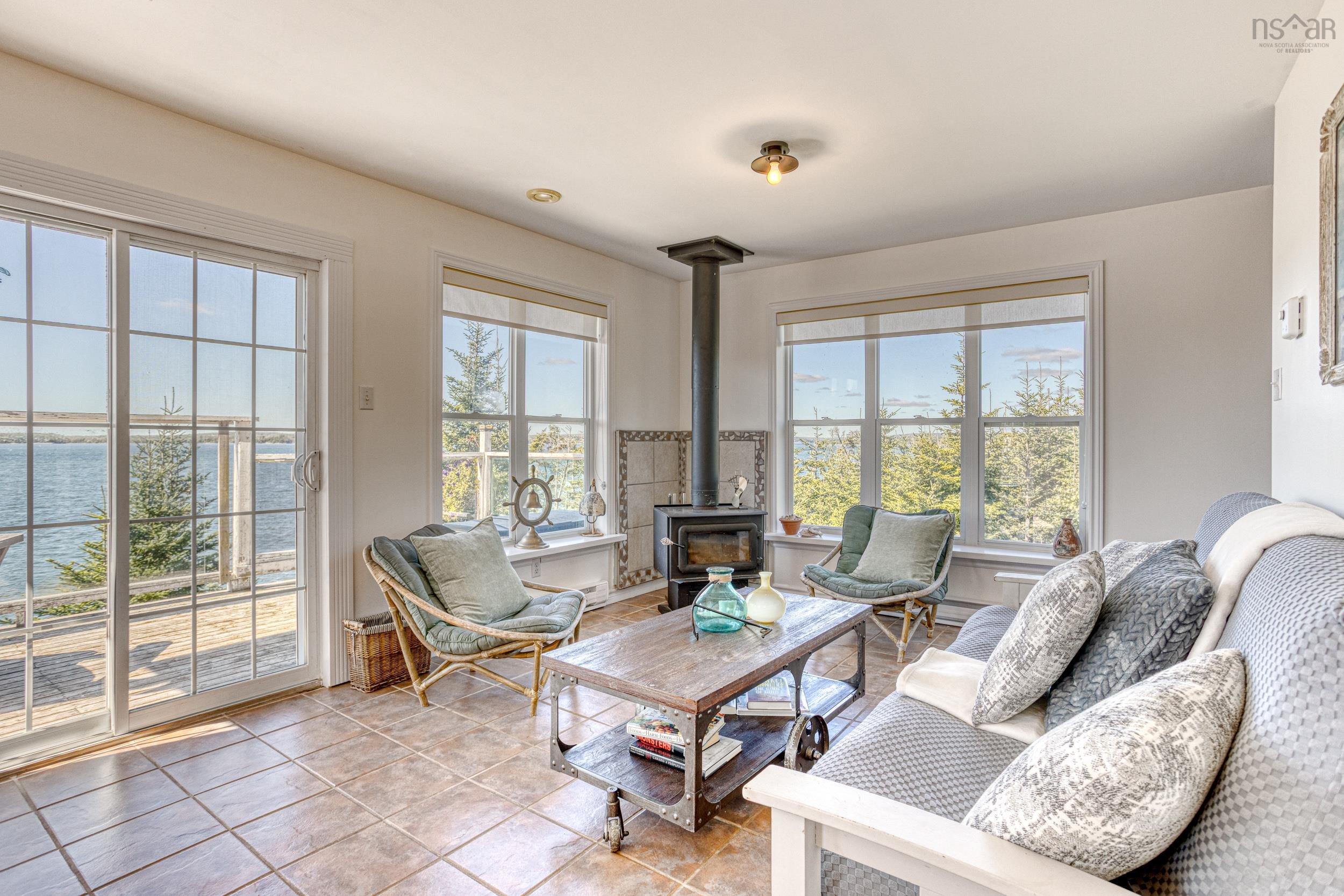 860 East Jeddore Road photo #25