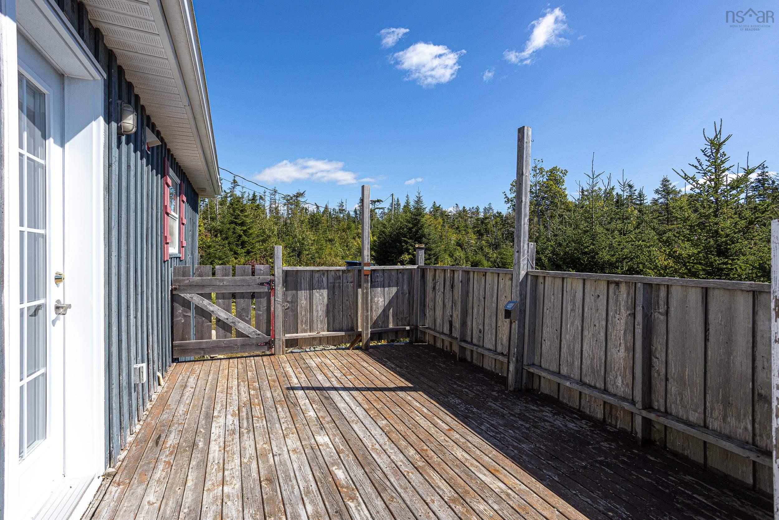 860 East Jeddore Road photo #33