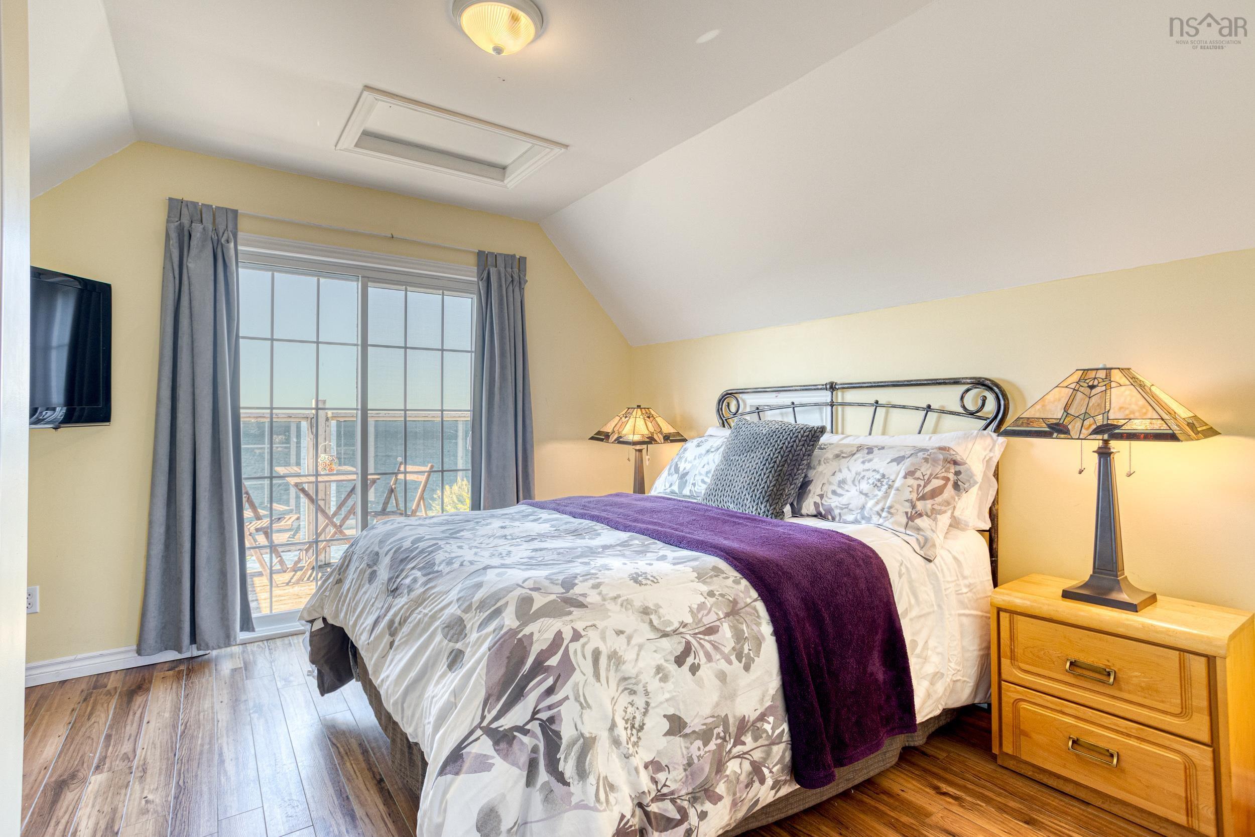 860 East Jeddore Road photo #38