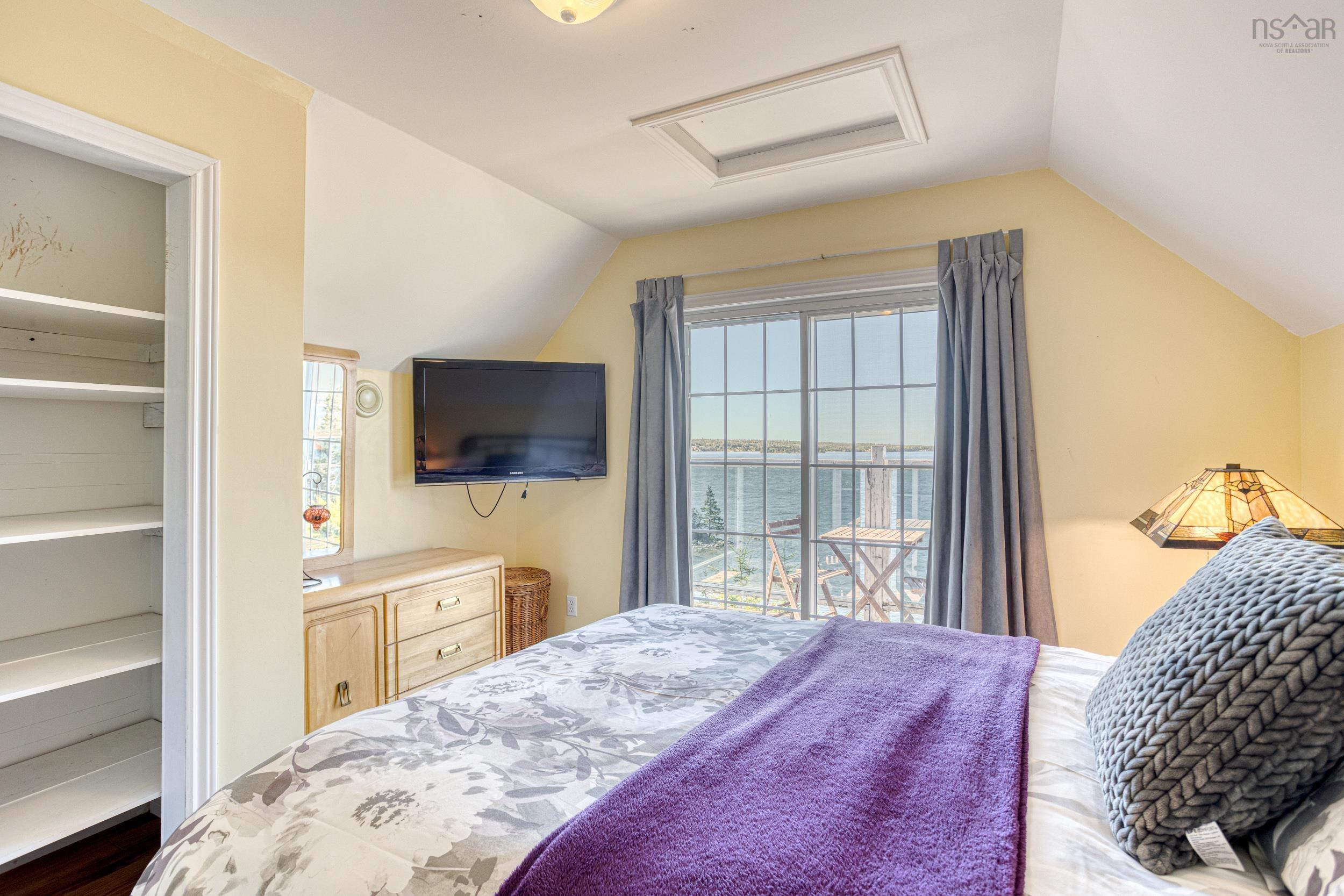 860 East Jeddore Road photo #39