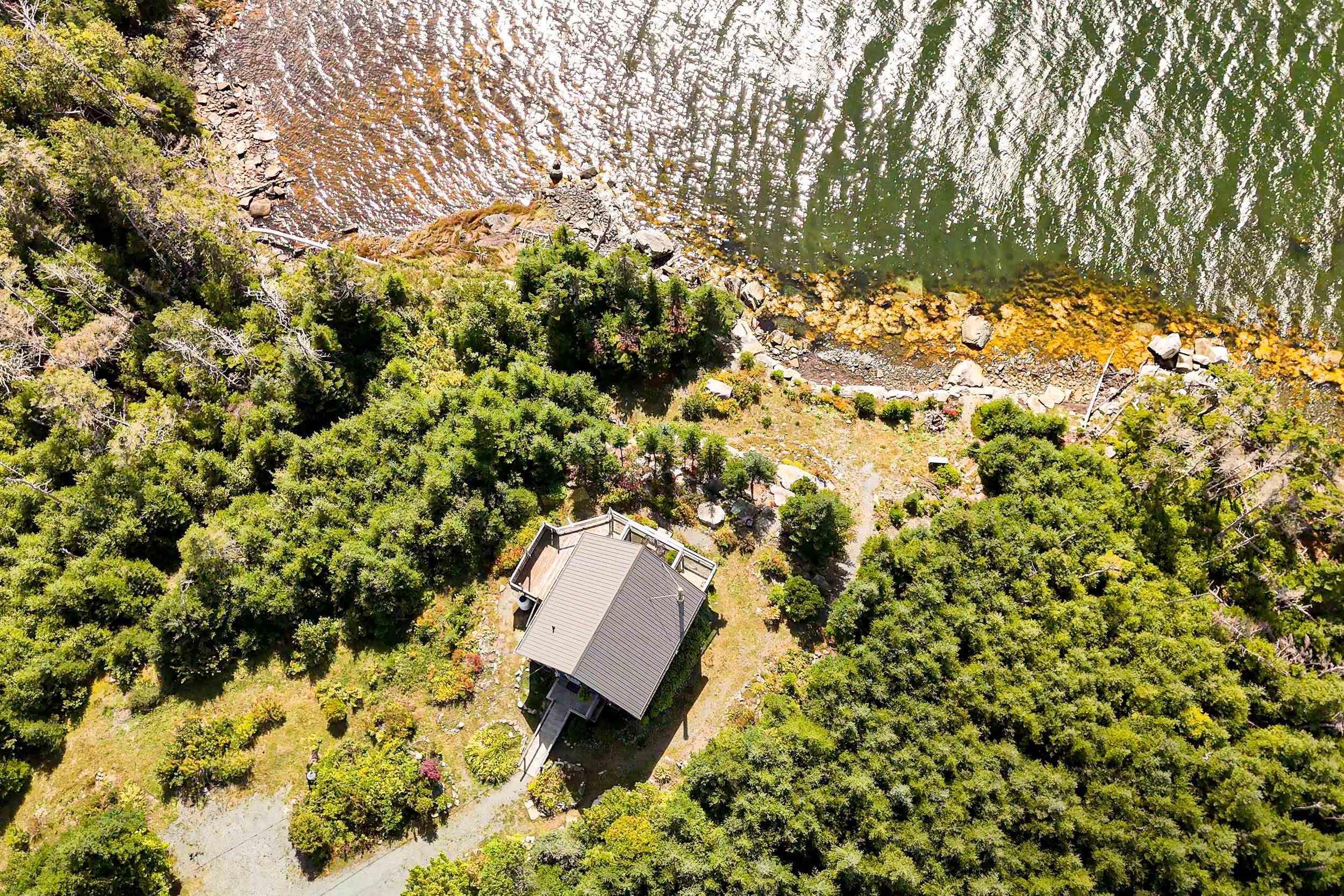 860 East Jeddore Road photo #48