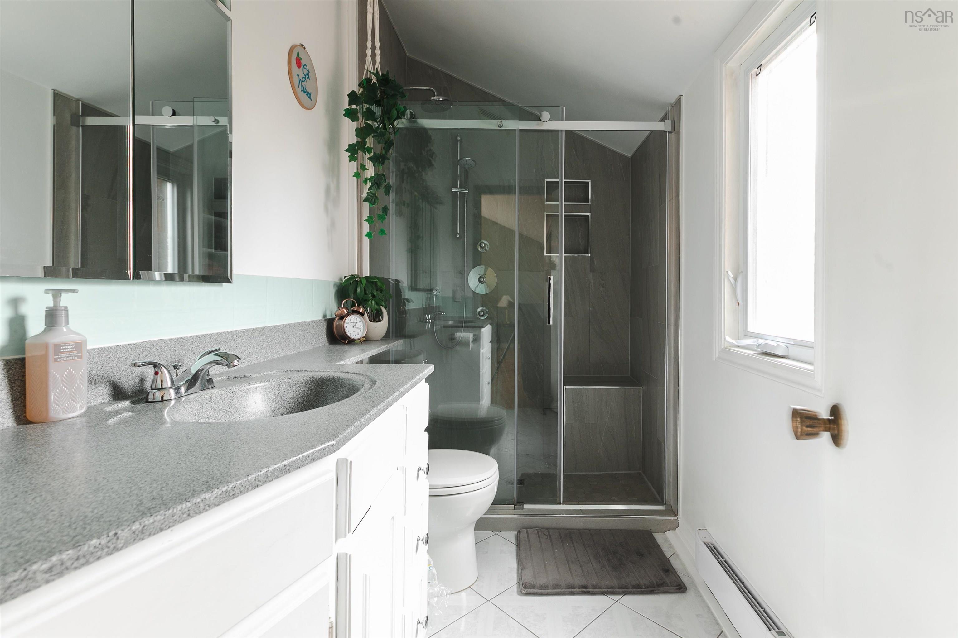 79 Bayview Road photo #32