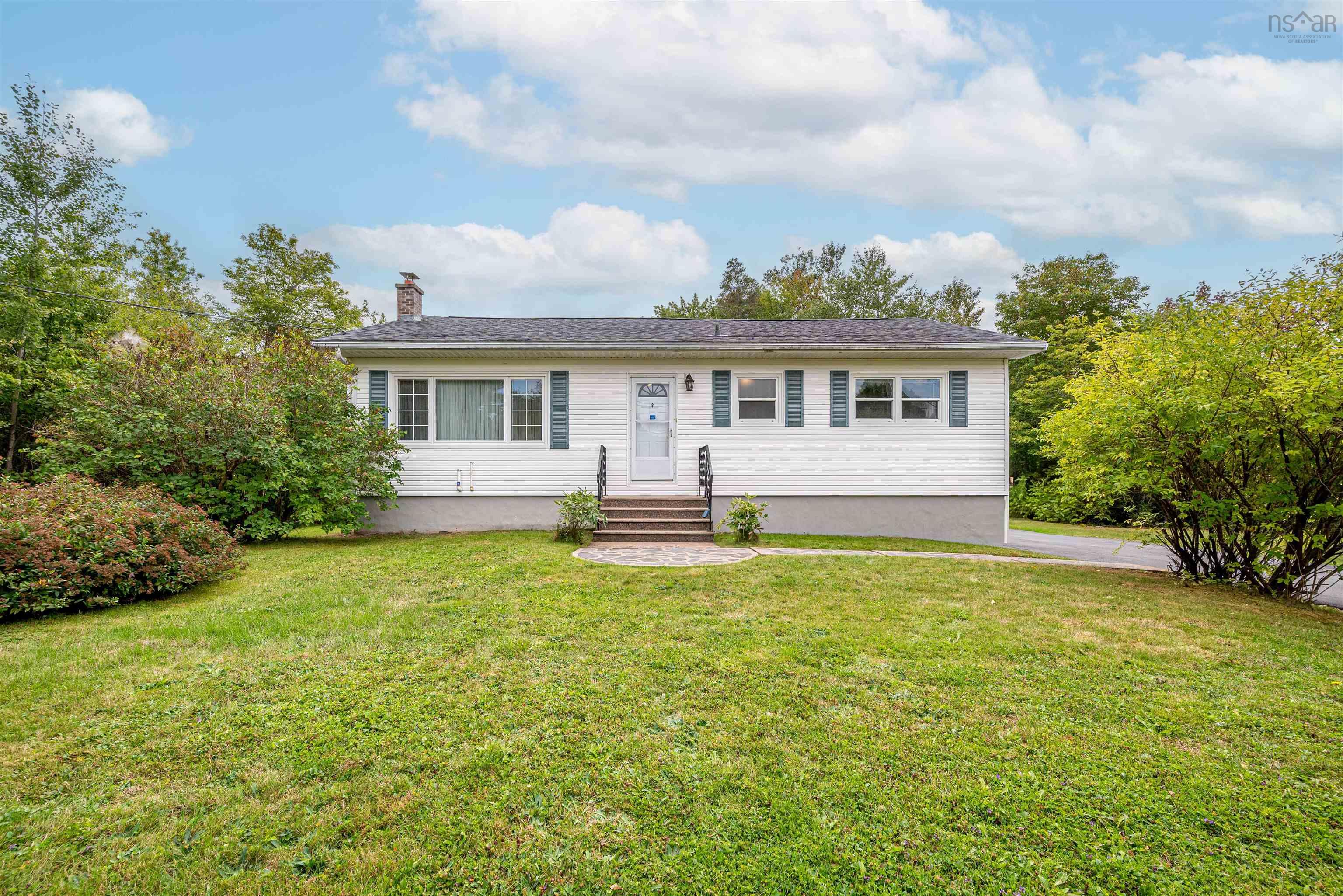 17 KINSAC RD, BEAVER BANK, NS Photo 1