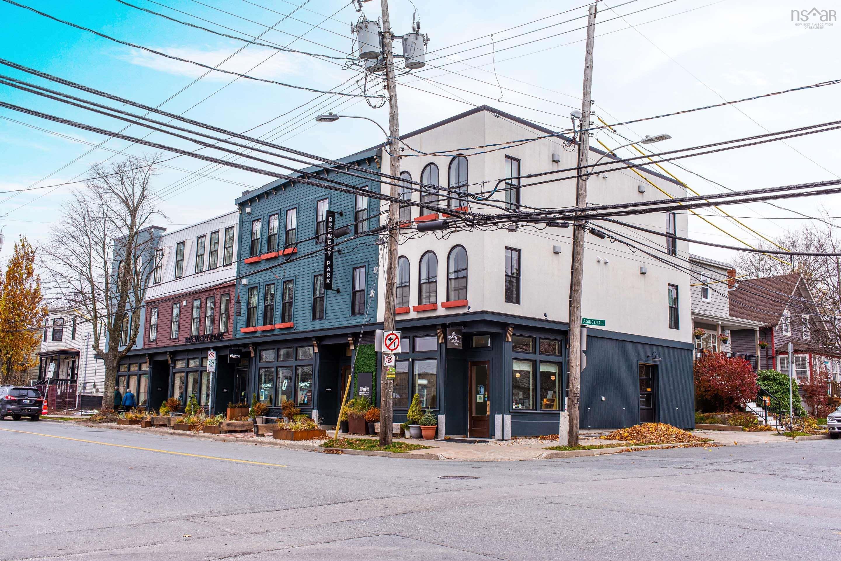 2851 Agricola Street photo #3