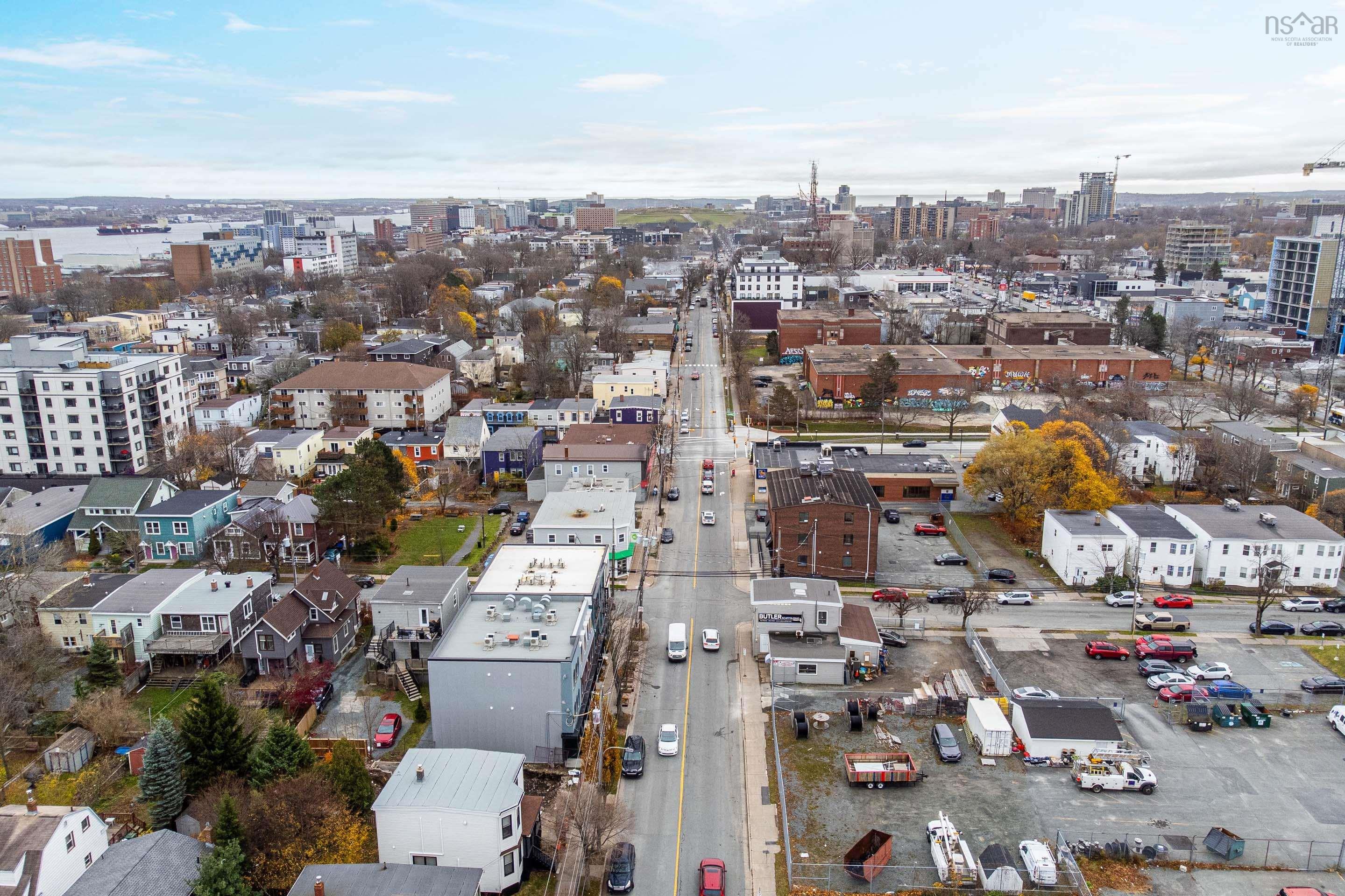 2851 Agricola Street photo #8