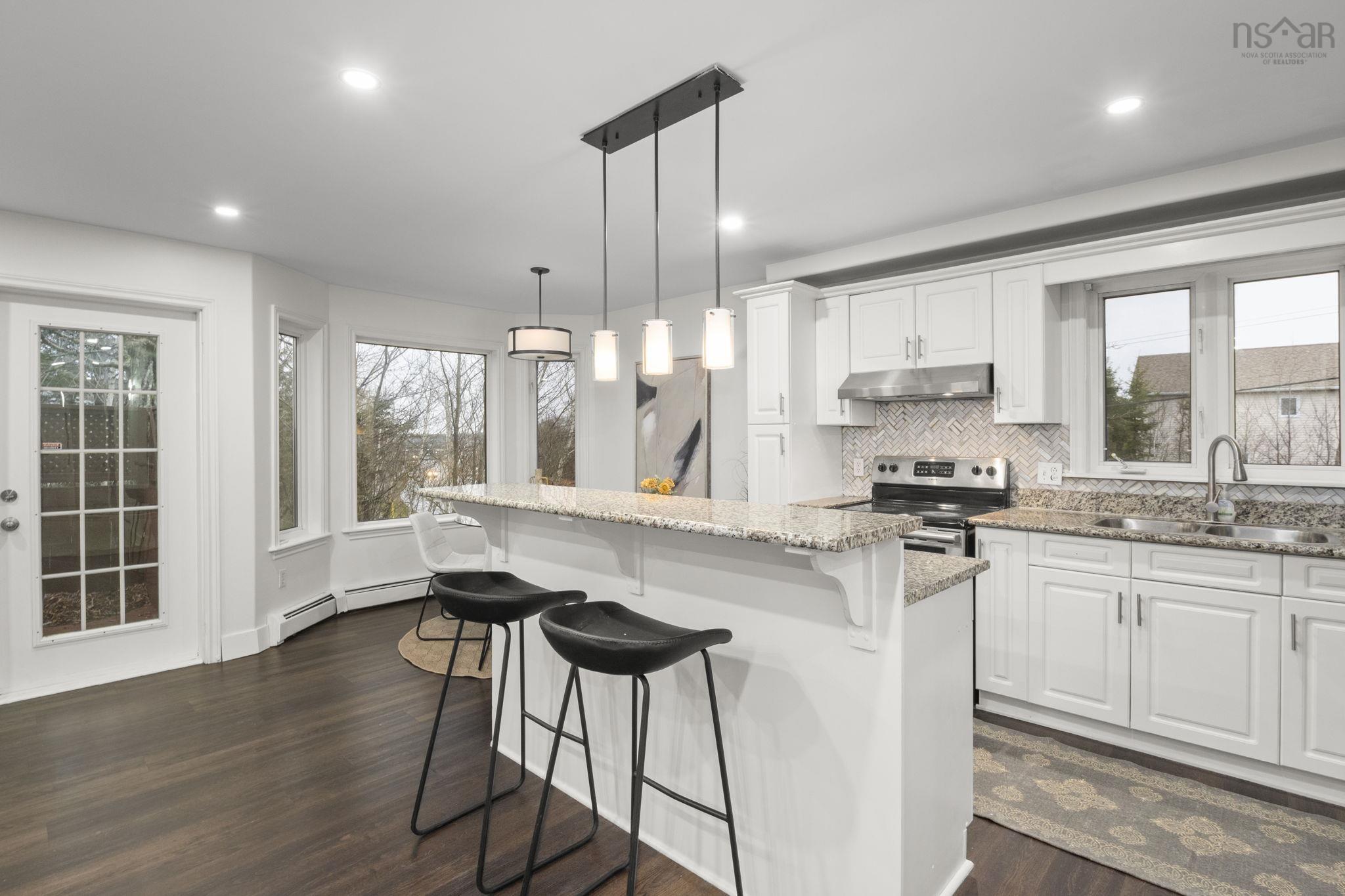 1 Glenbourne Court photo #11