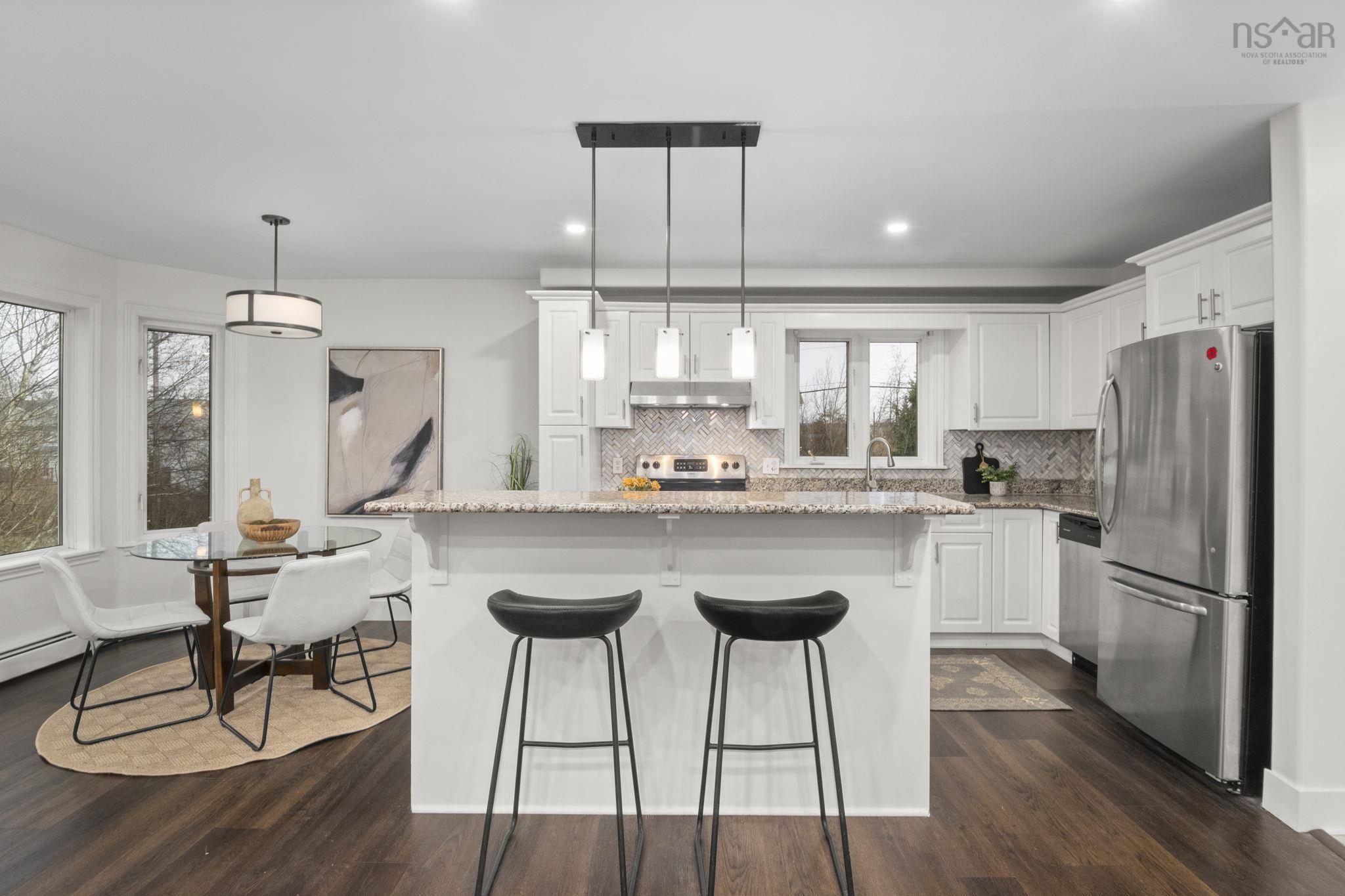 1 Glenbourne Court photo #12