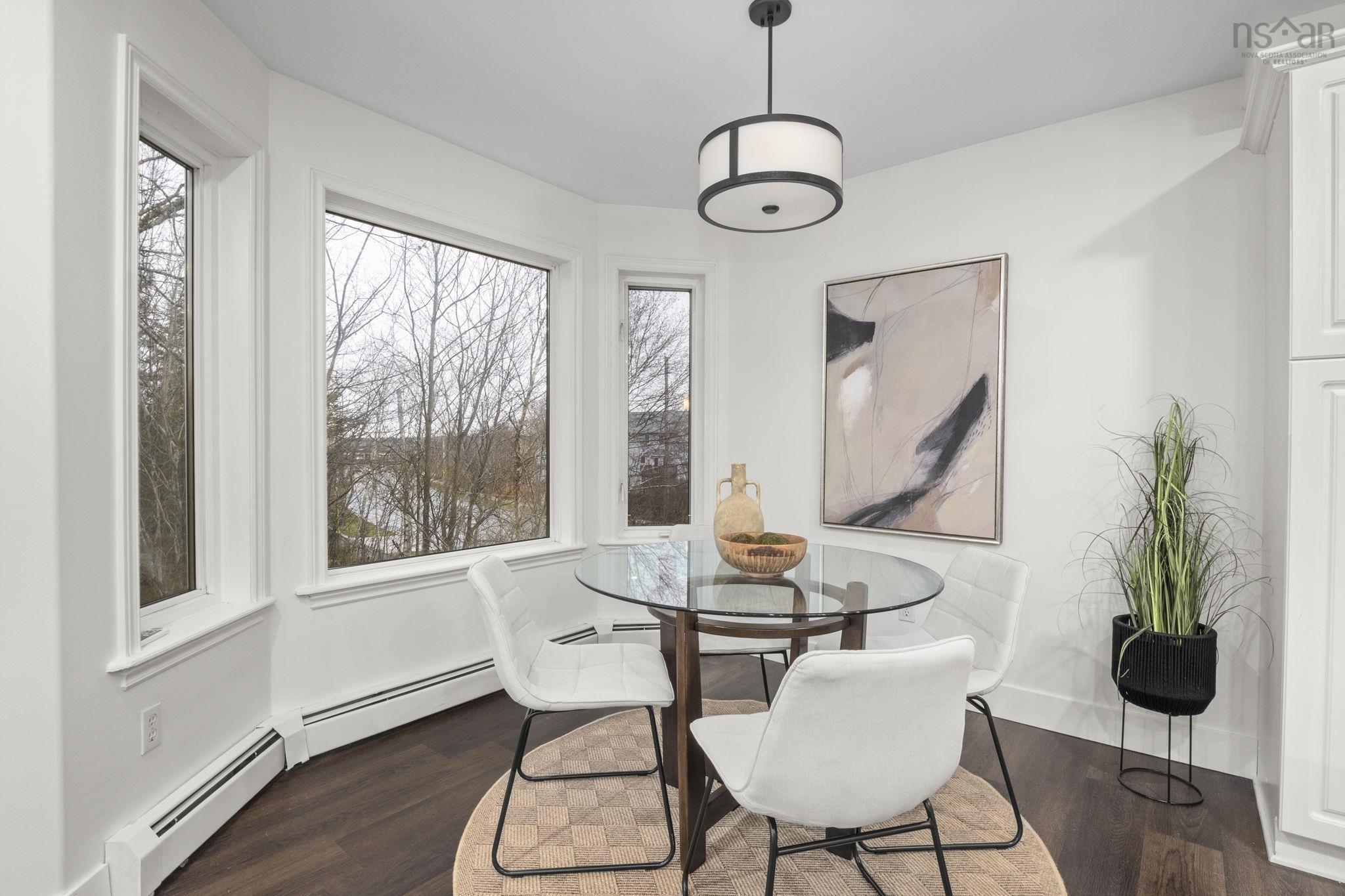 1 Glenbourne Court photo #17