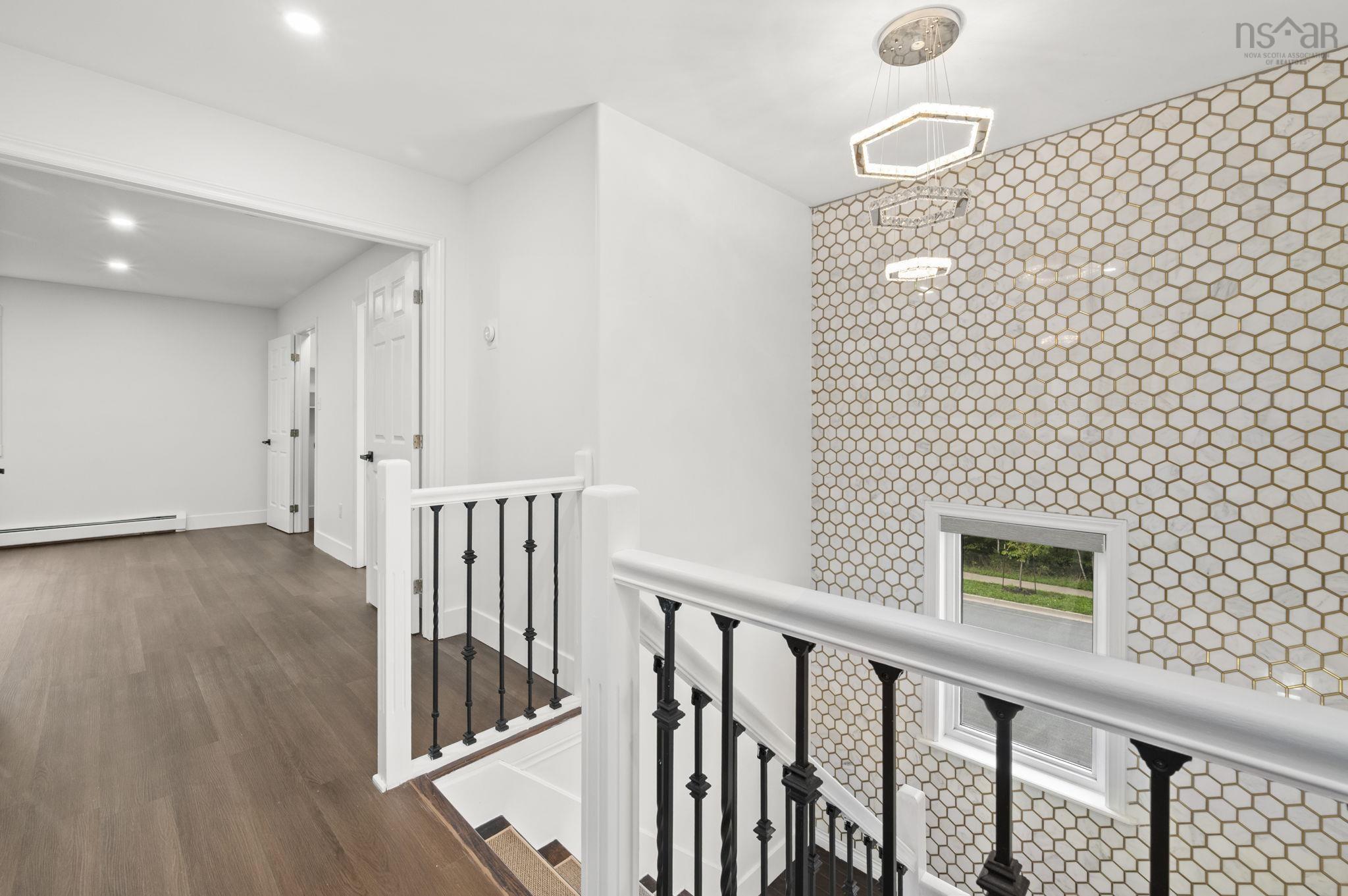 1 Glenbourne Court photo #24