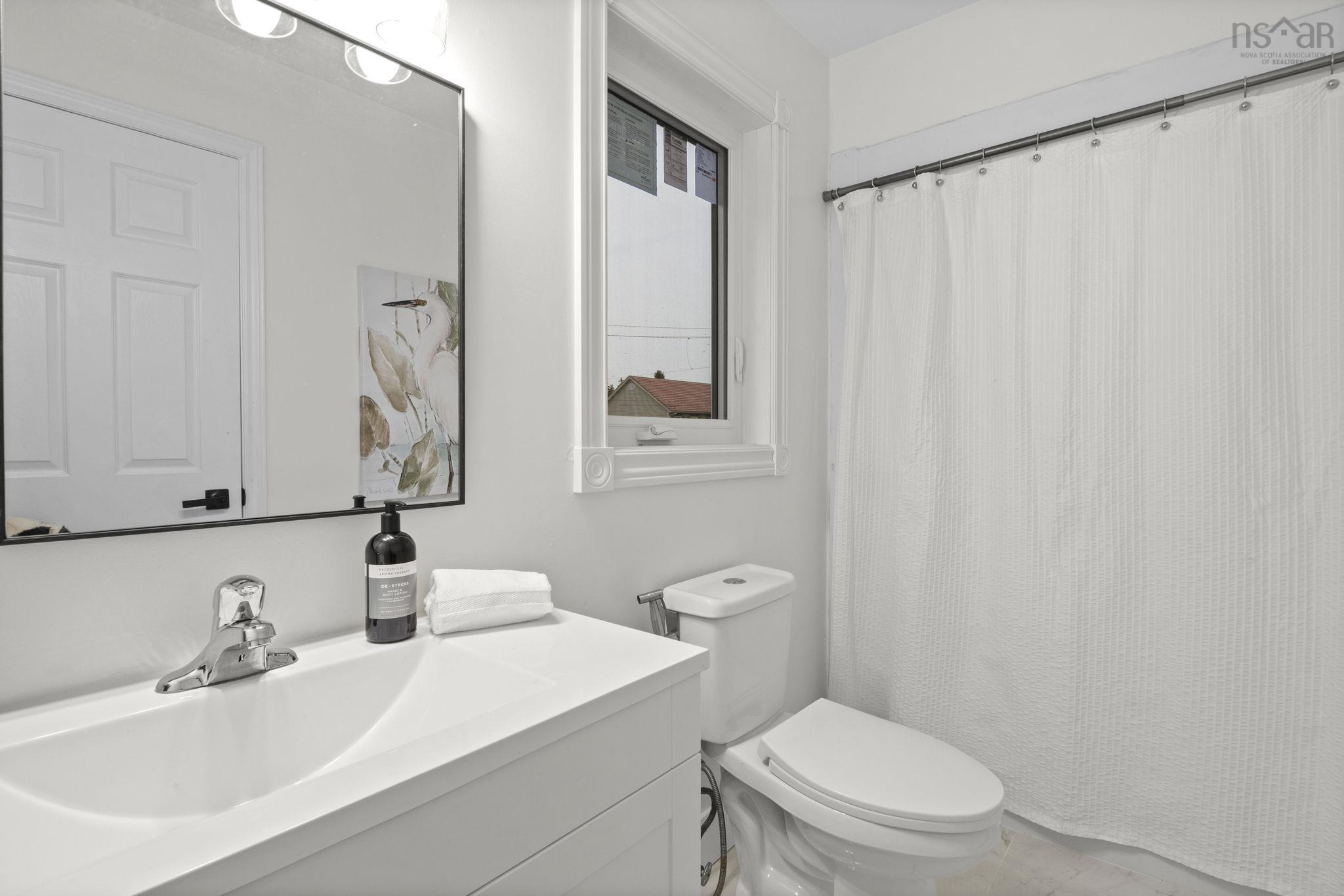 1 Glenbourne Court photo #29