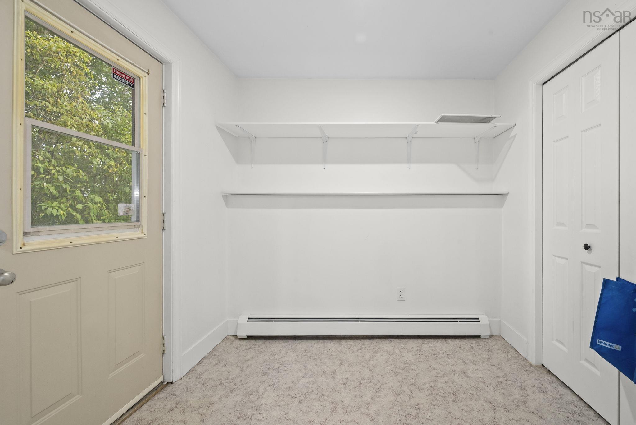 1 Glenbourne Court photo #32