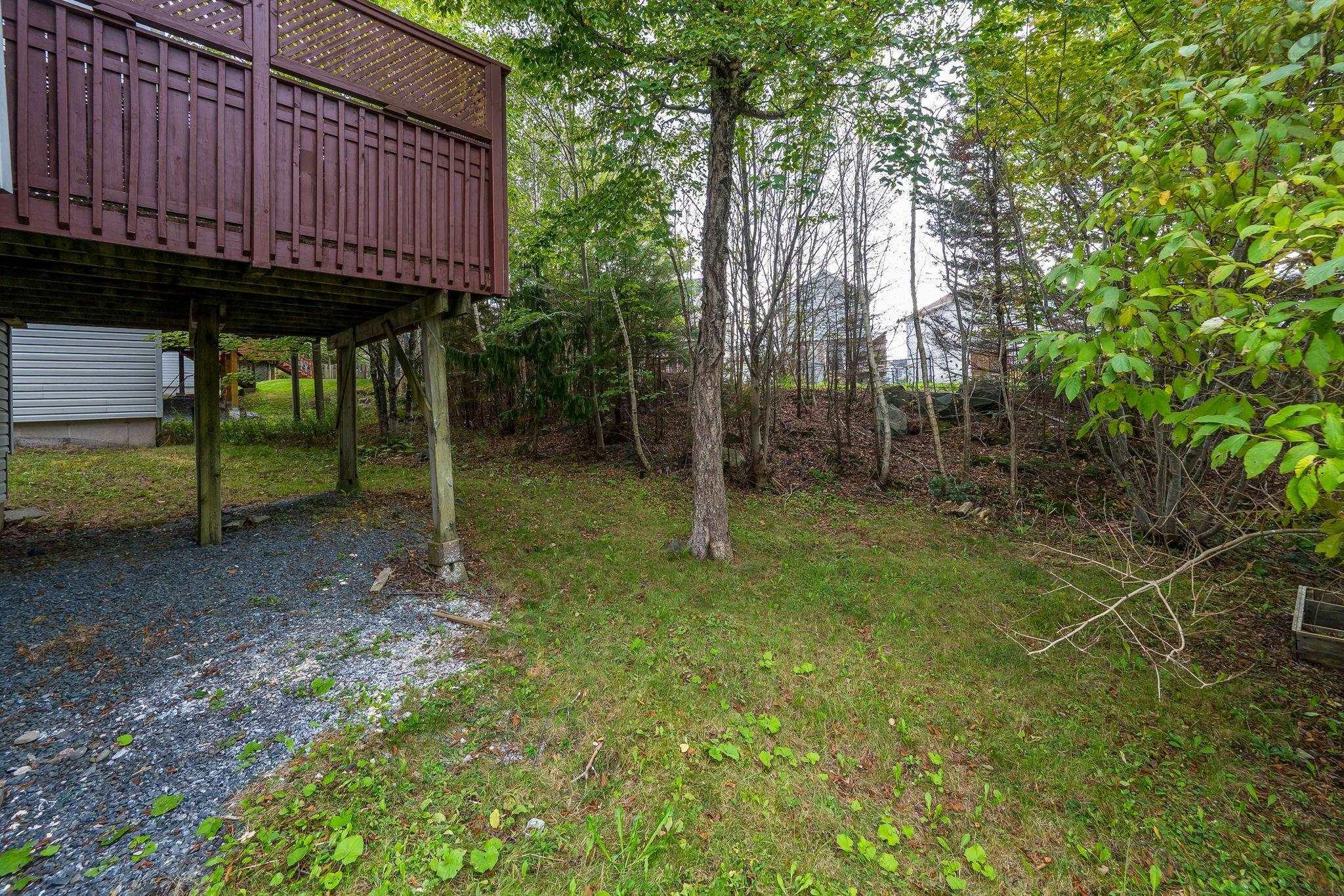 1 Glenbourne Court photo #36