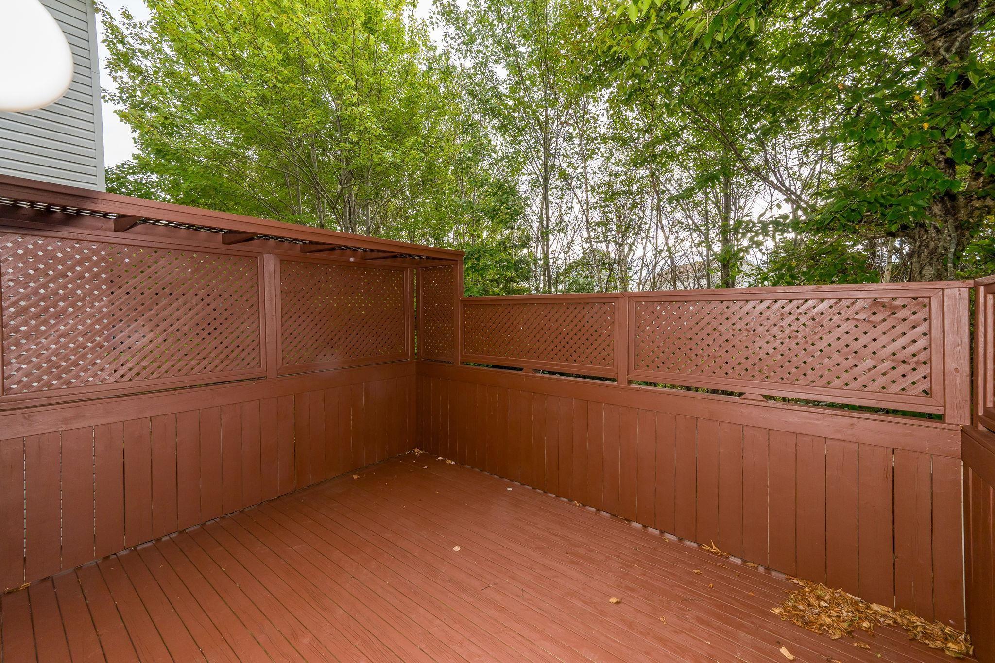 1 Glenbourne Court photo #39