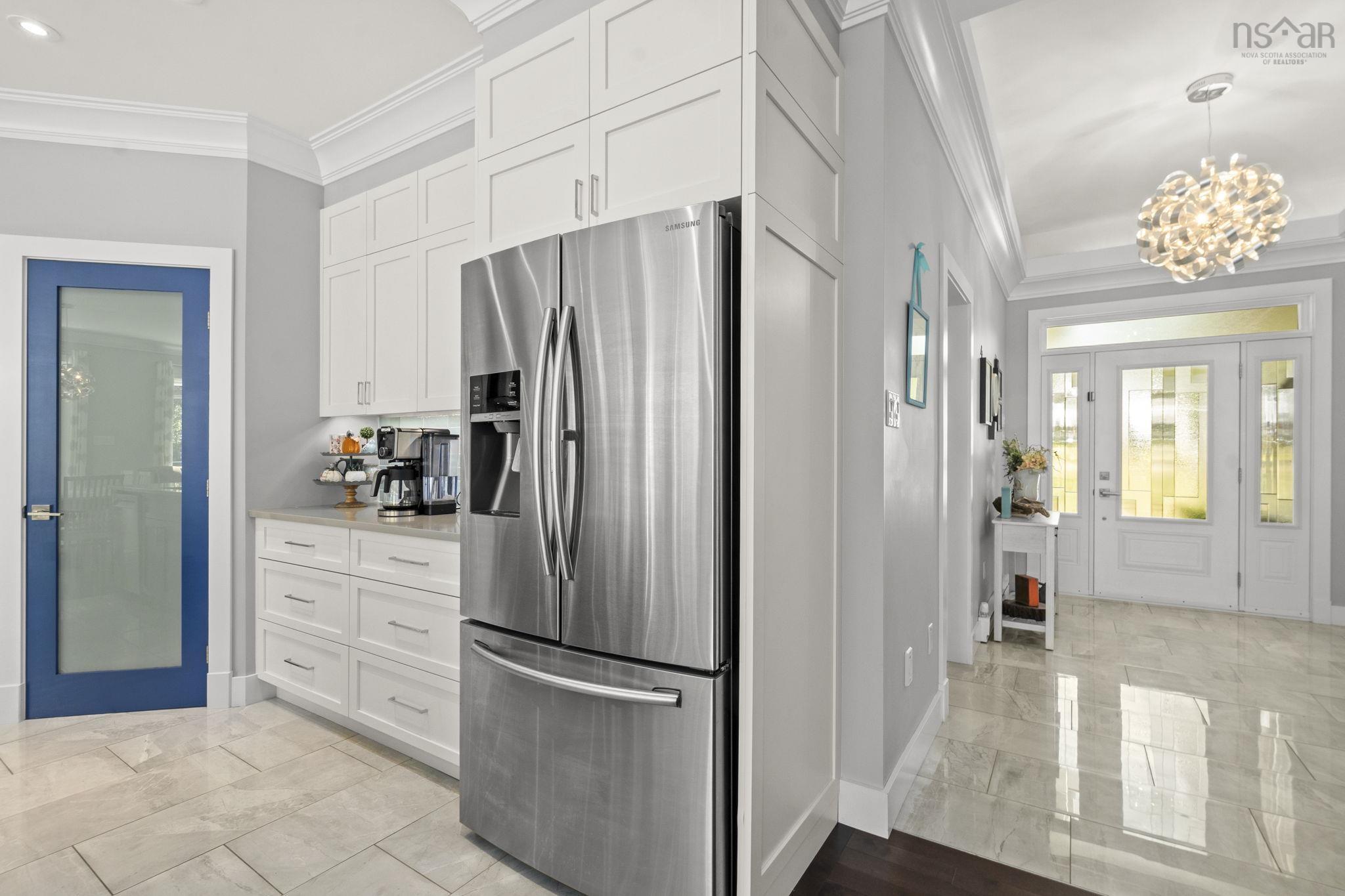 769 Lakeview Avenue photo #15