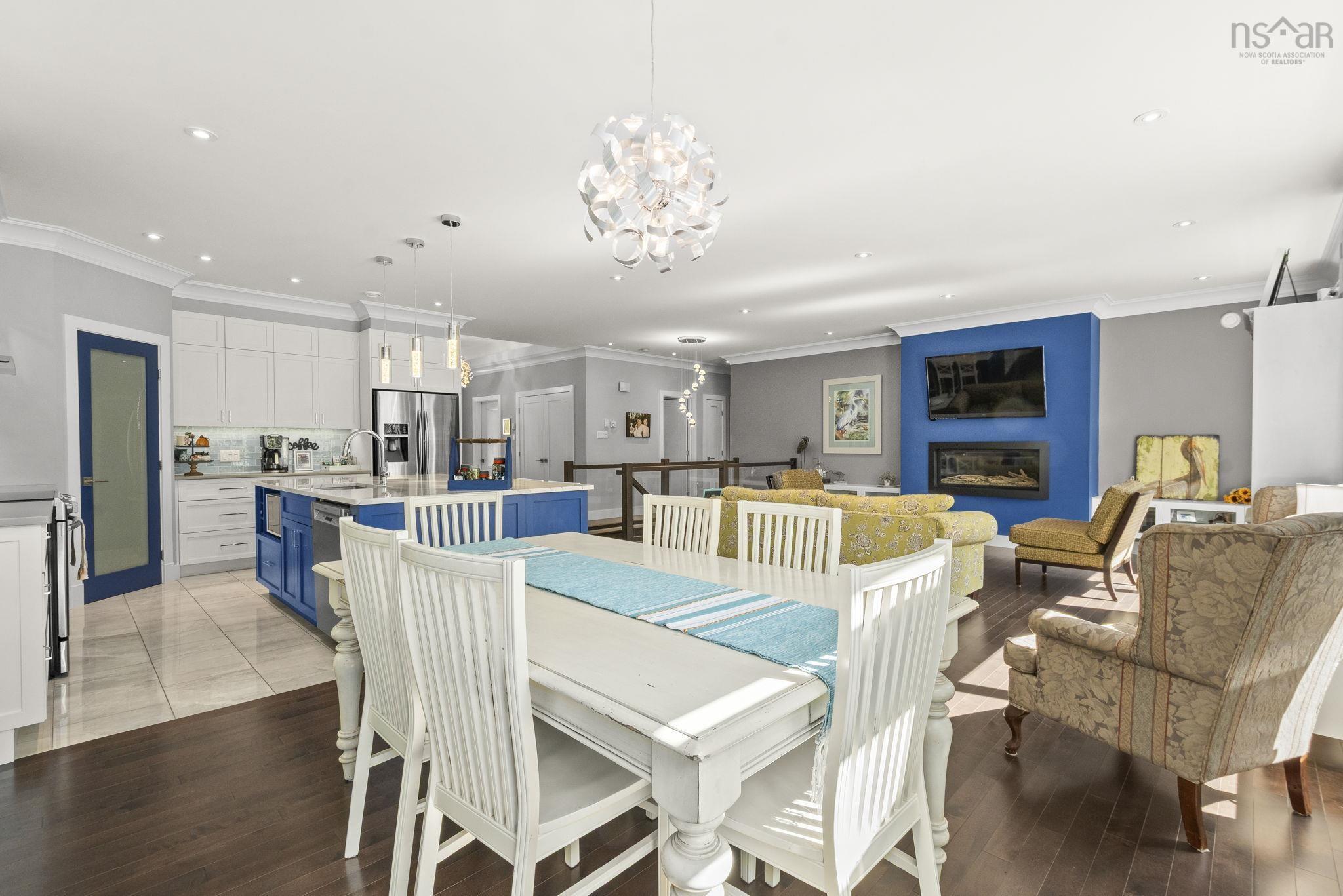 769 Lakeview Avenue photo #17