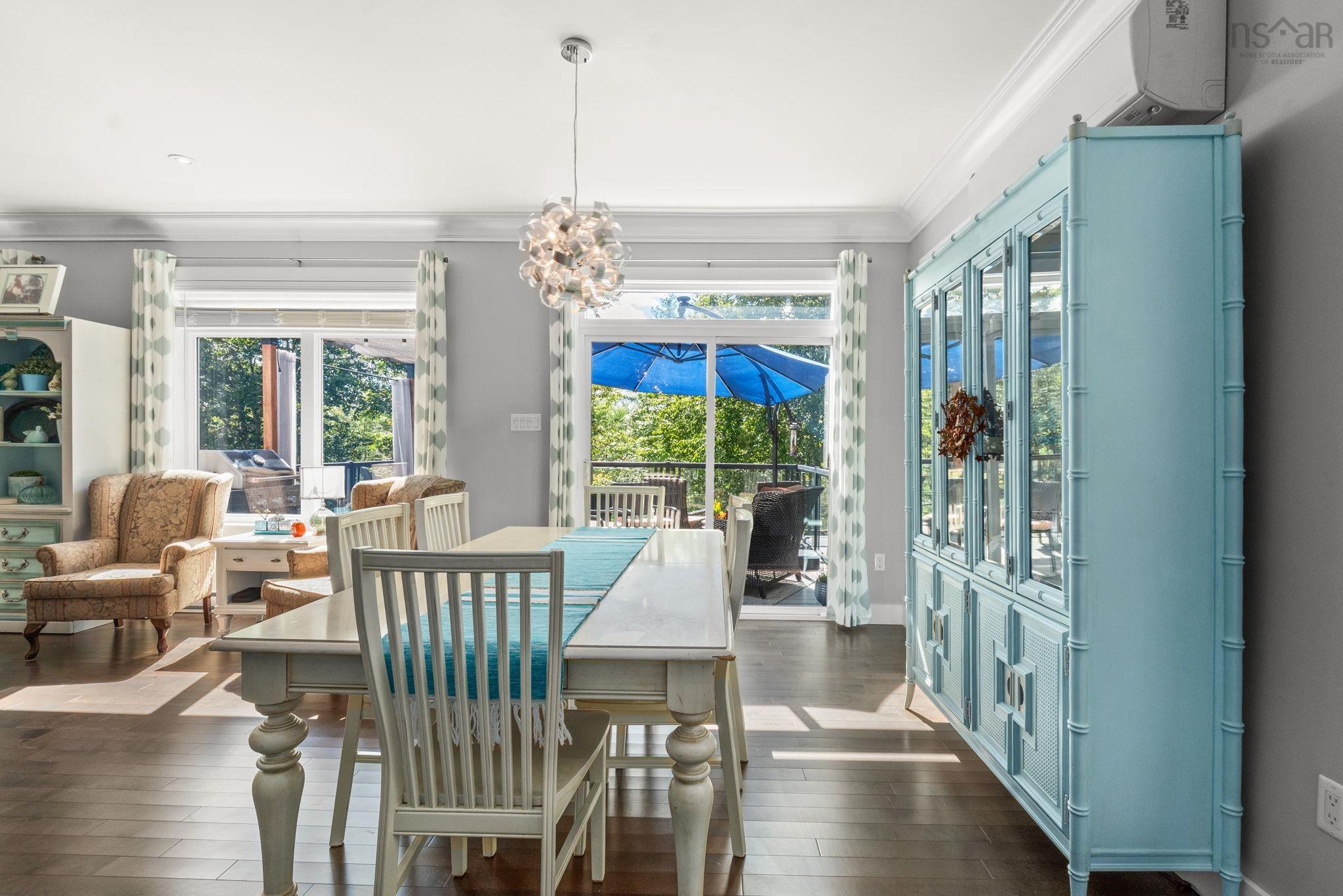 769 Lakeview Avenue photo #18