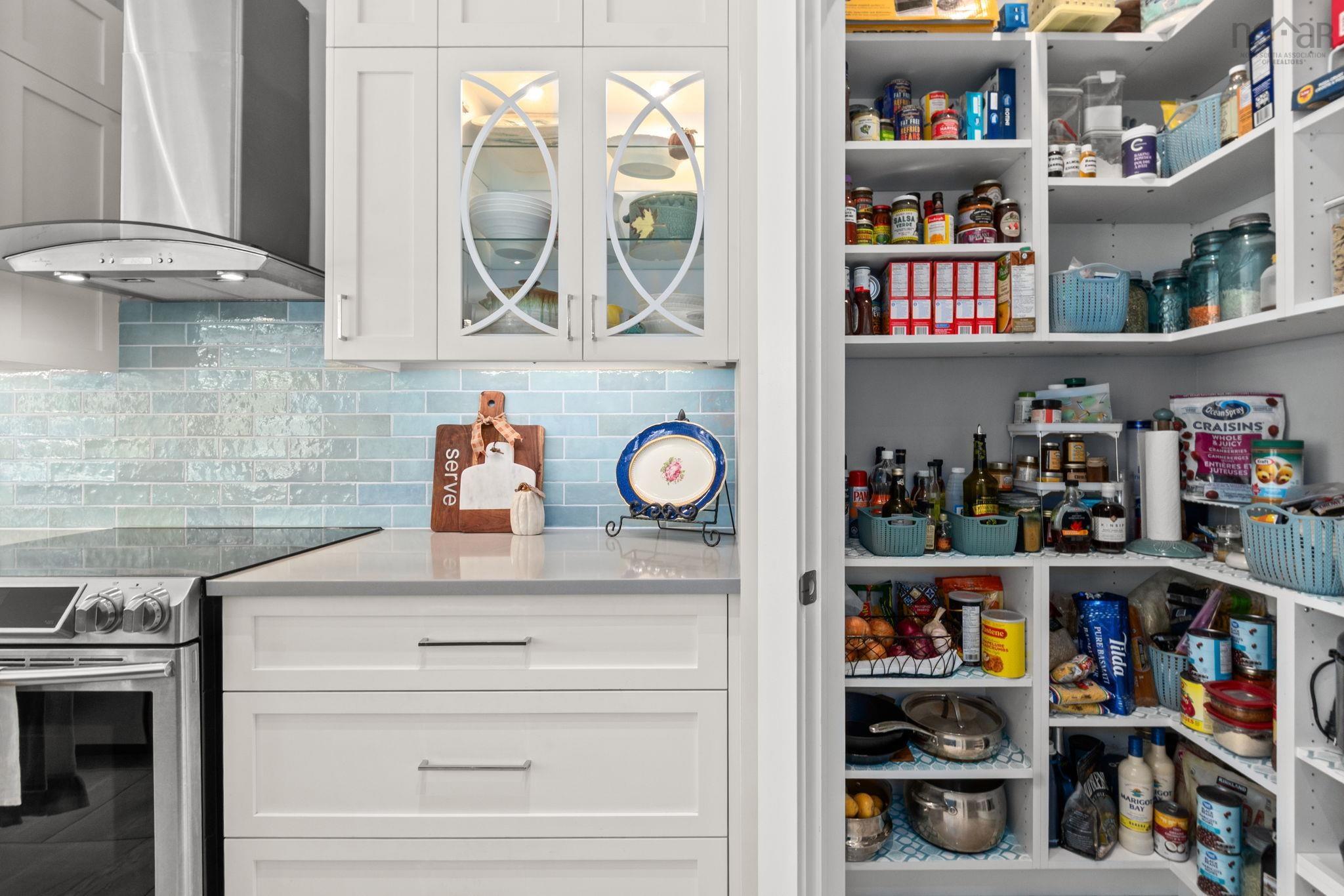 769 Lakeview Avenue photo #19