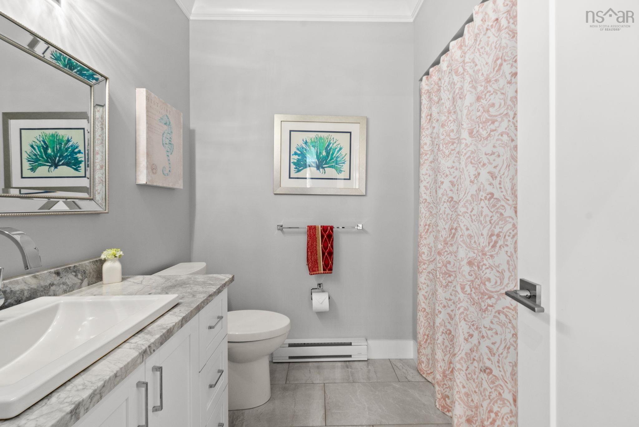 769 Lakeview Avenue photo #21